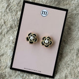 CRYSTAL BLACK PEARL FLOWER STUD earrings