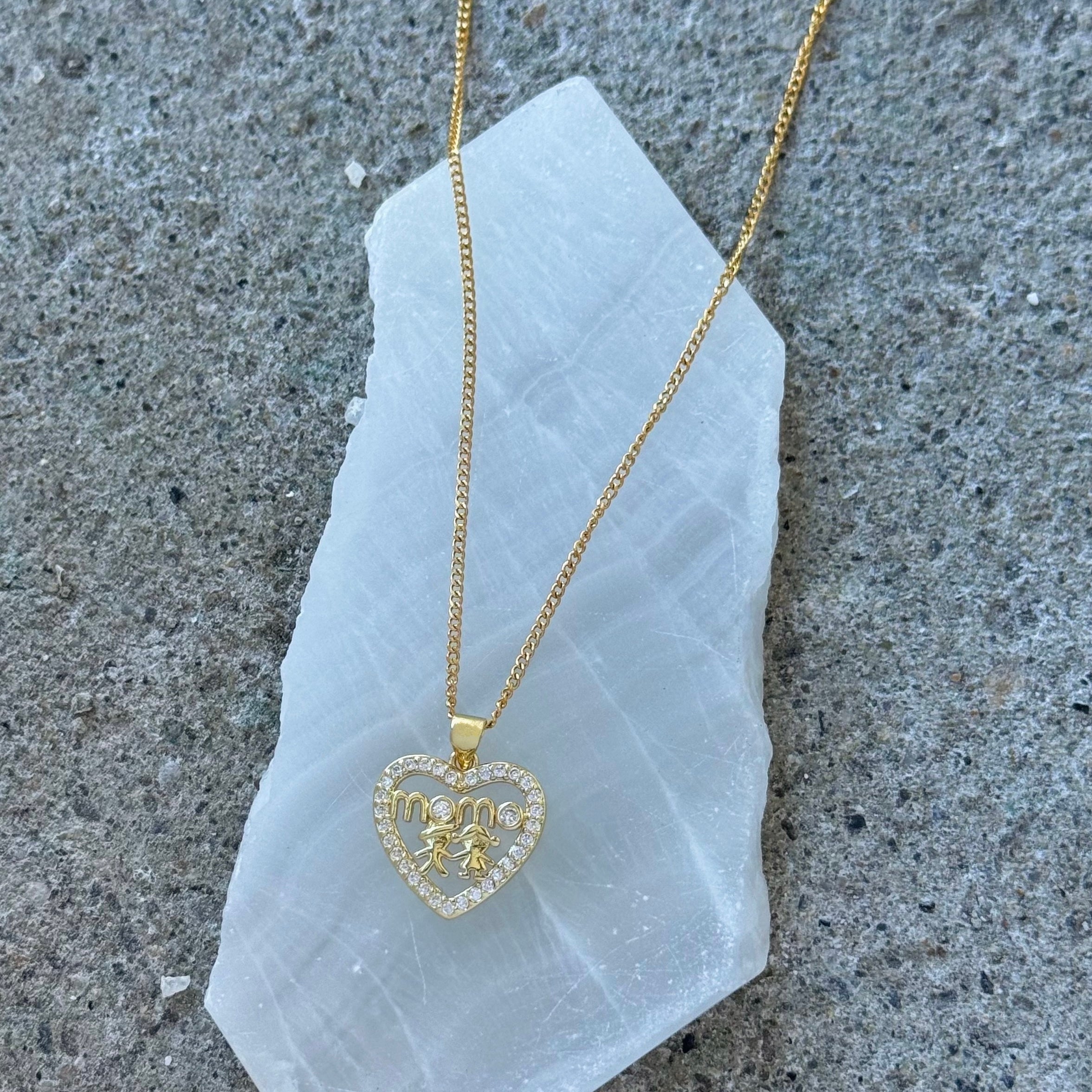 GOLD CRYSTAL HEART MAMA necklace