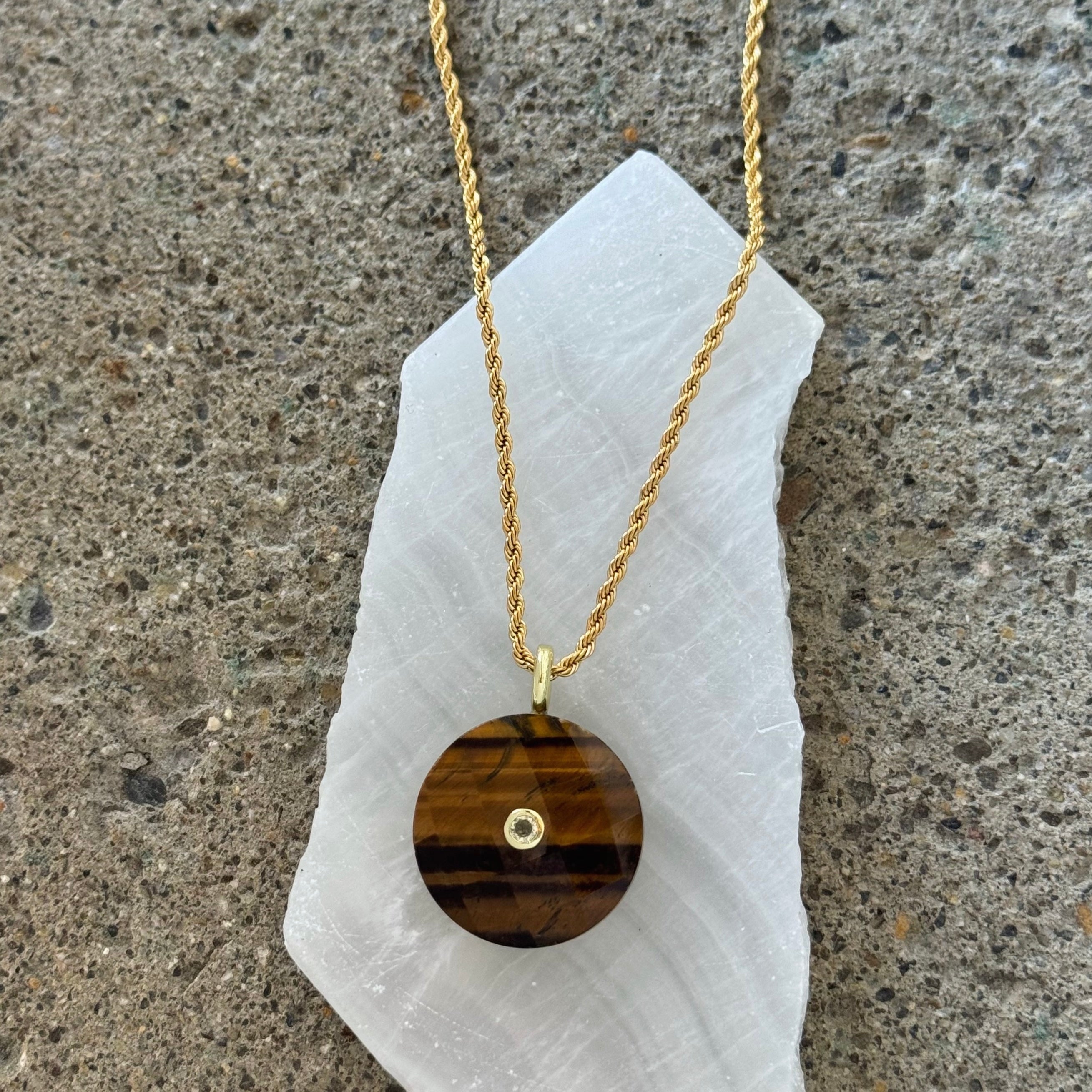 ROUND TIGERS EYE necklace