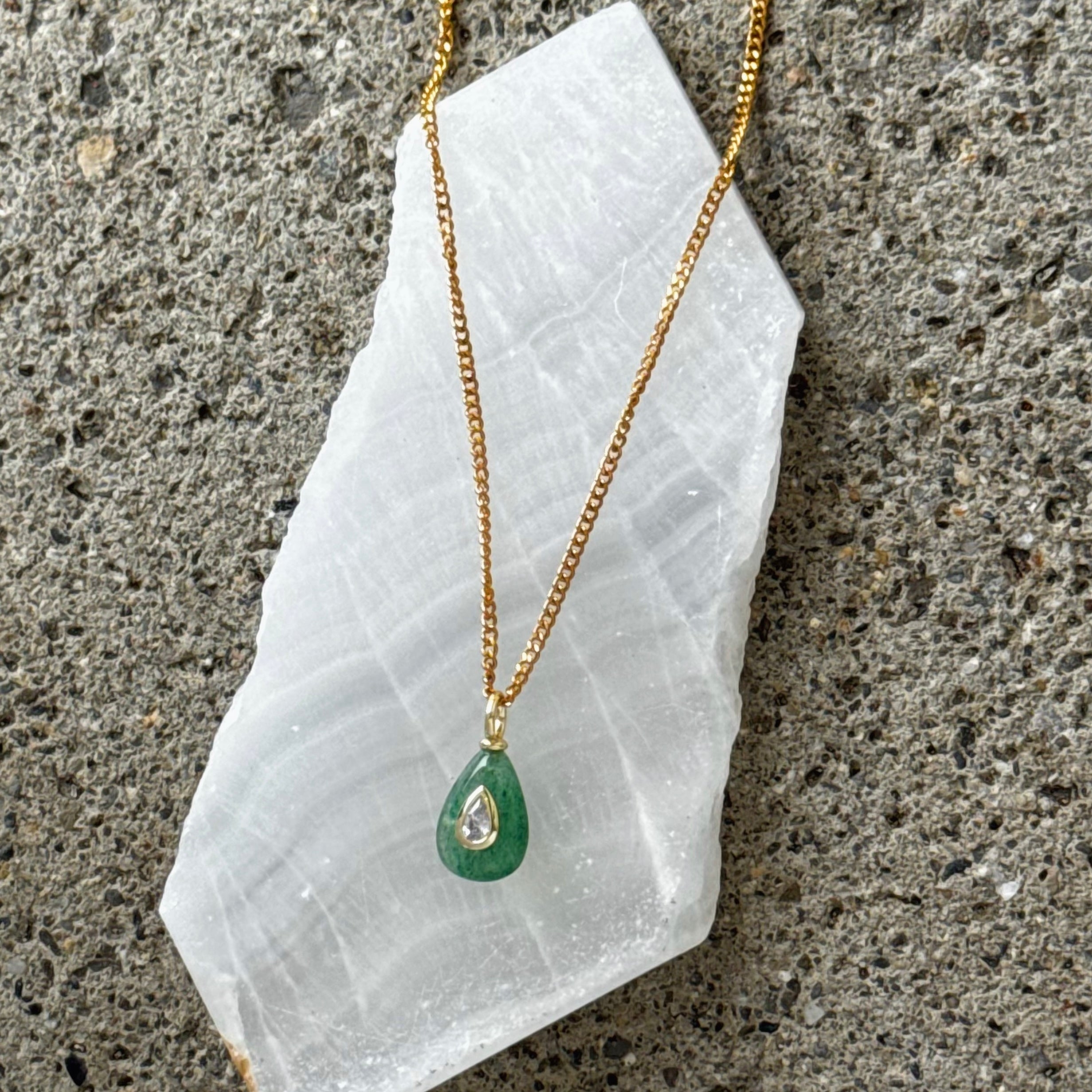 CRYSTAL GREEN AVENTURINE TEARDROP MINI necklace