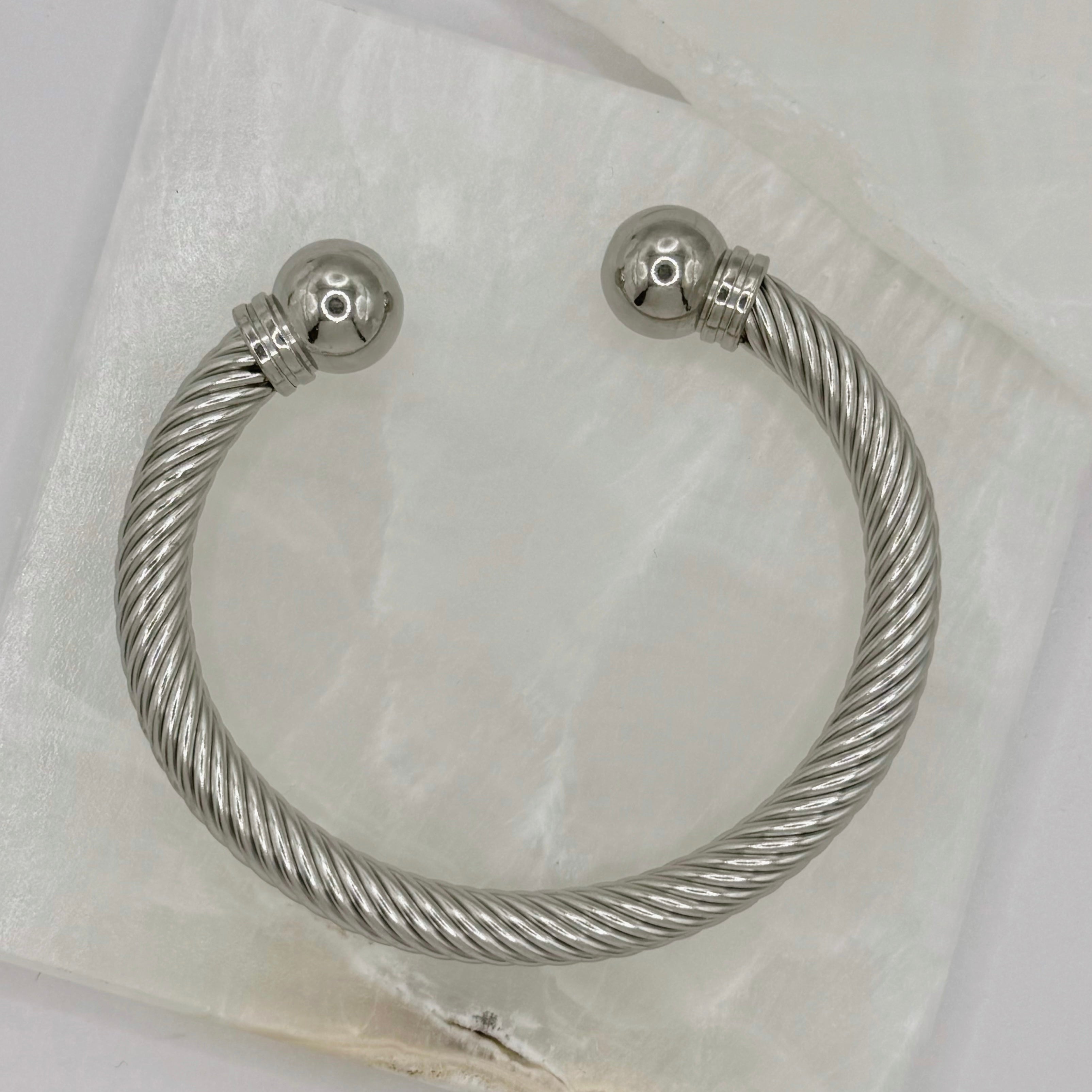 SILVER TWISTED BALL bracelet
