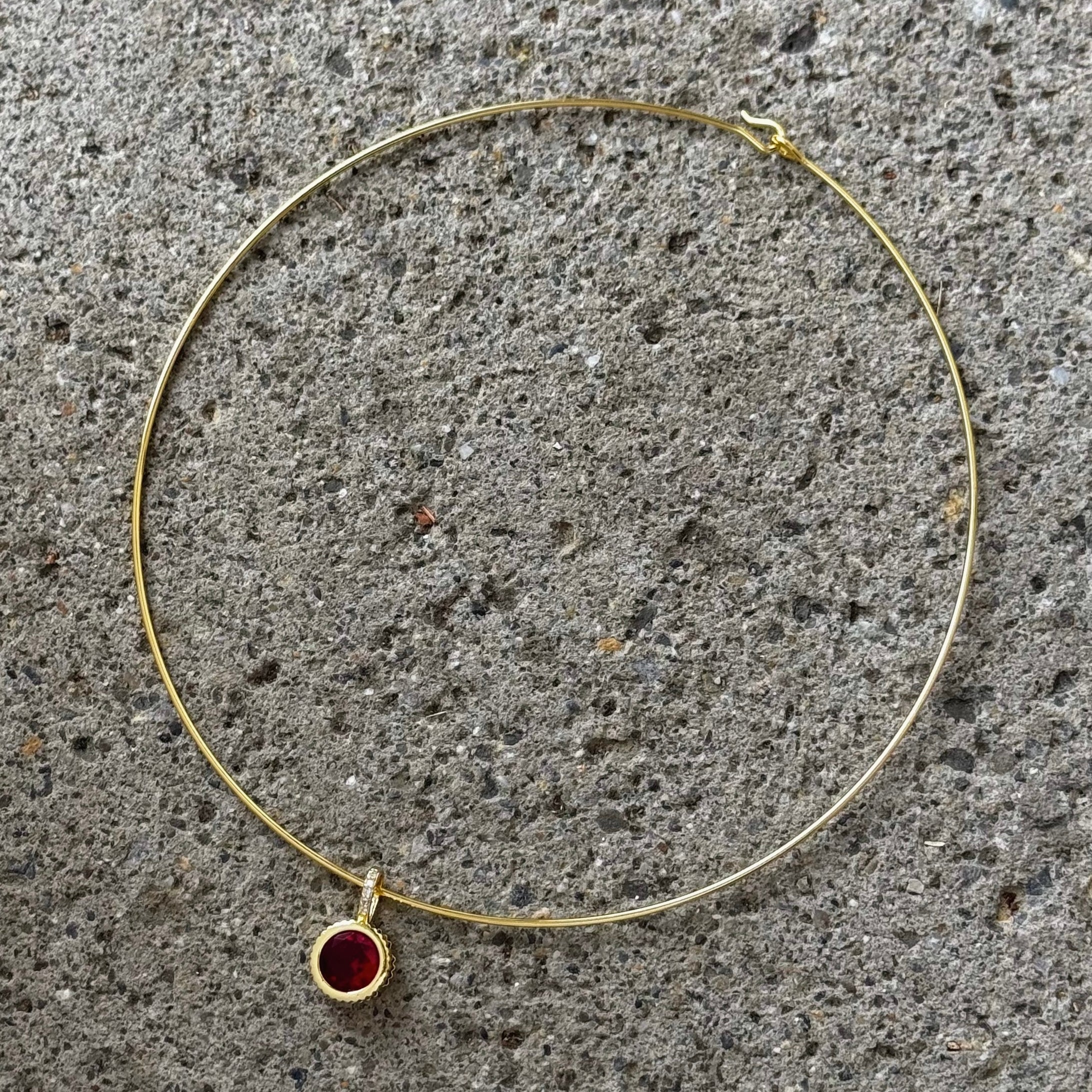 RUBY RED WIRE CHOKER necklace