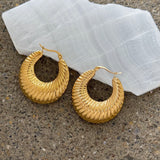 GOLD RIDGES FAN HOOP earrings