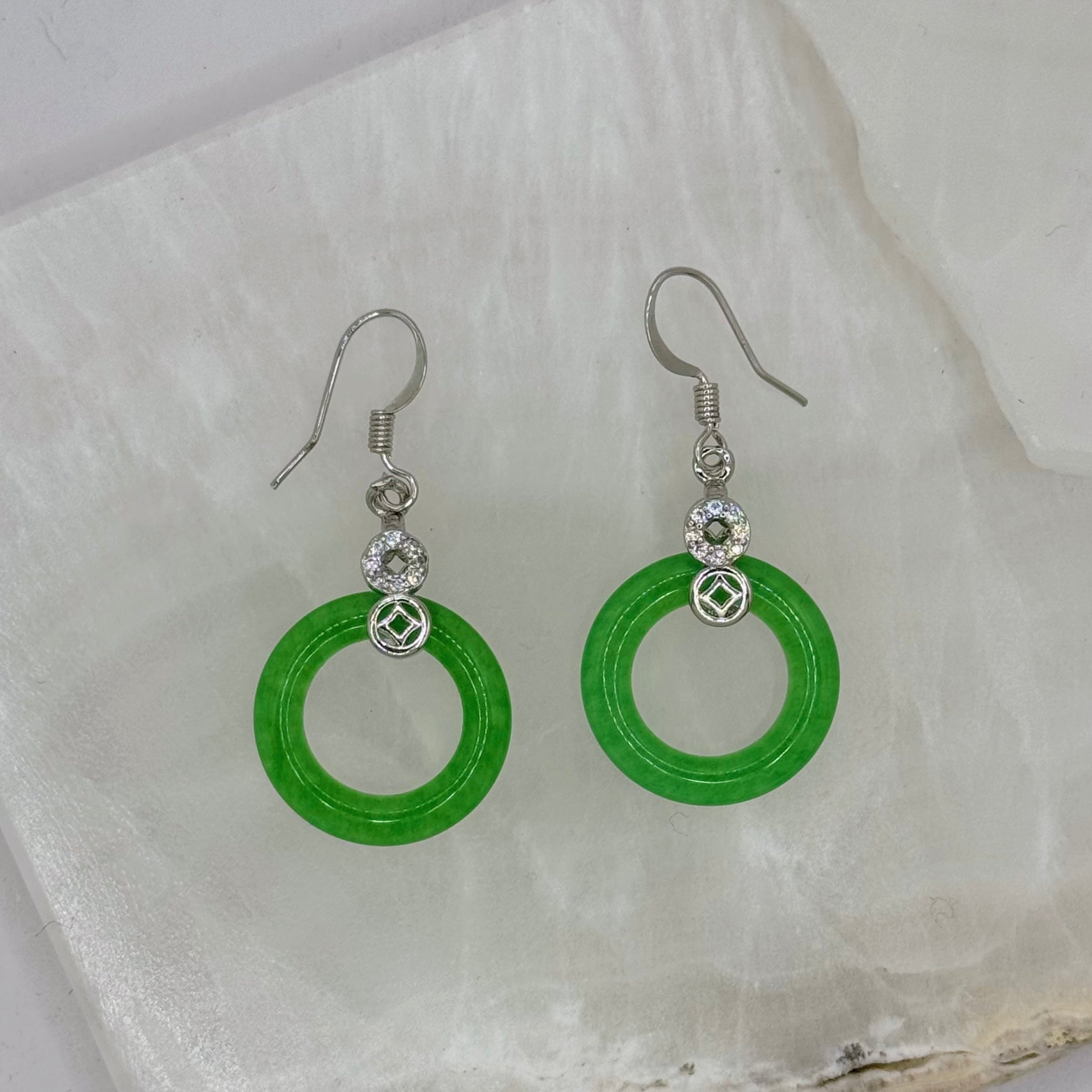 SILVER CIRCLE GREEN JADE DANGLE earrings