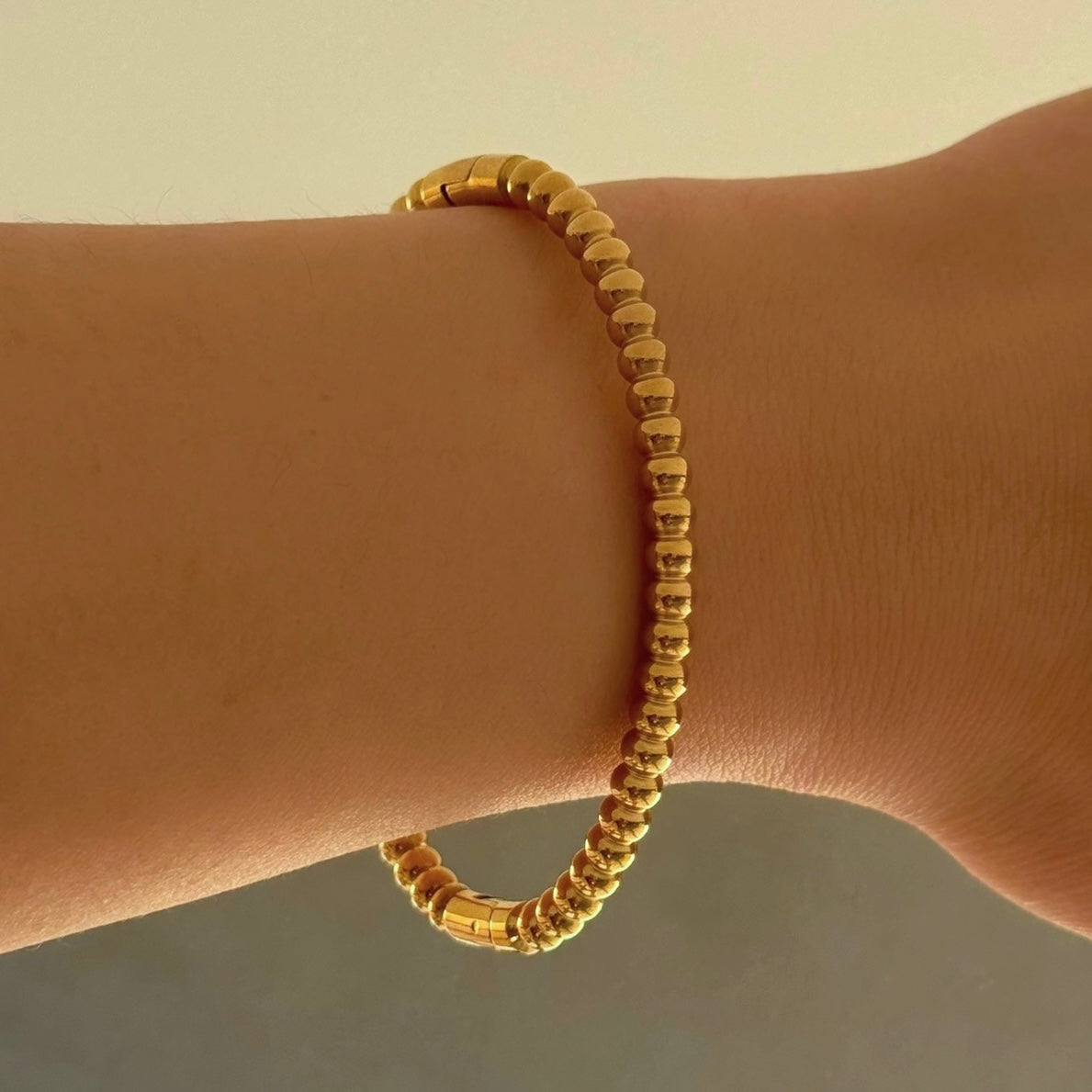 GOLD HIGH POLISHED BEADED bangle