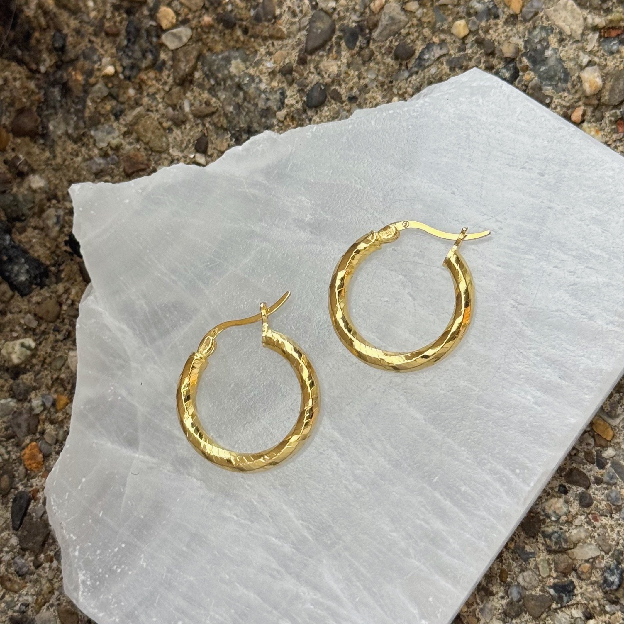GOLD DIAMOND CUT HOOP earrings