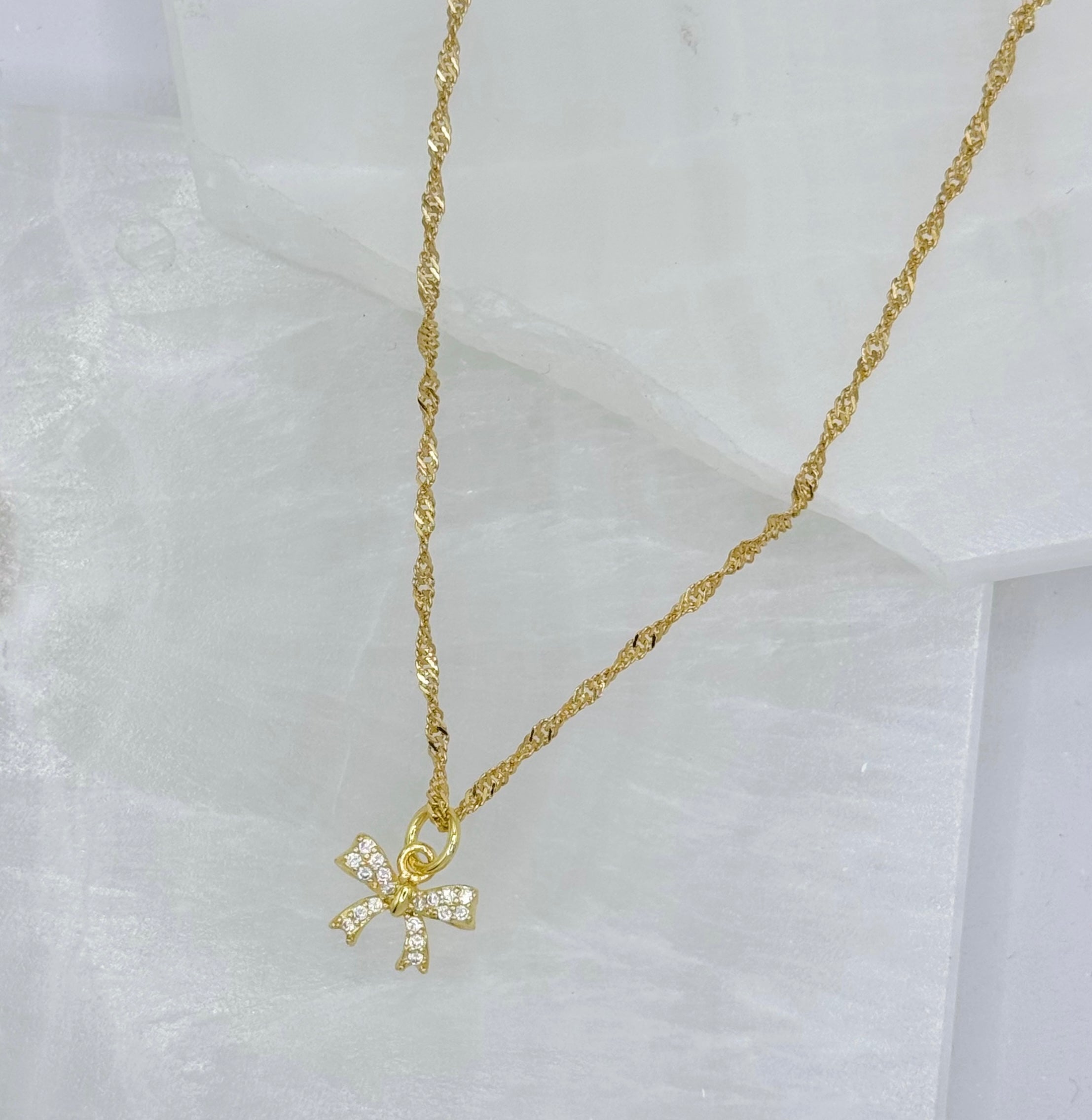 CRYSTAL BOW II necklace