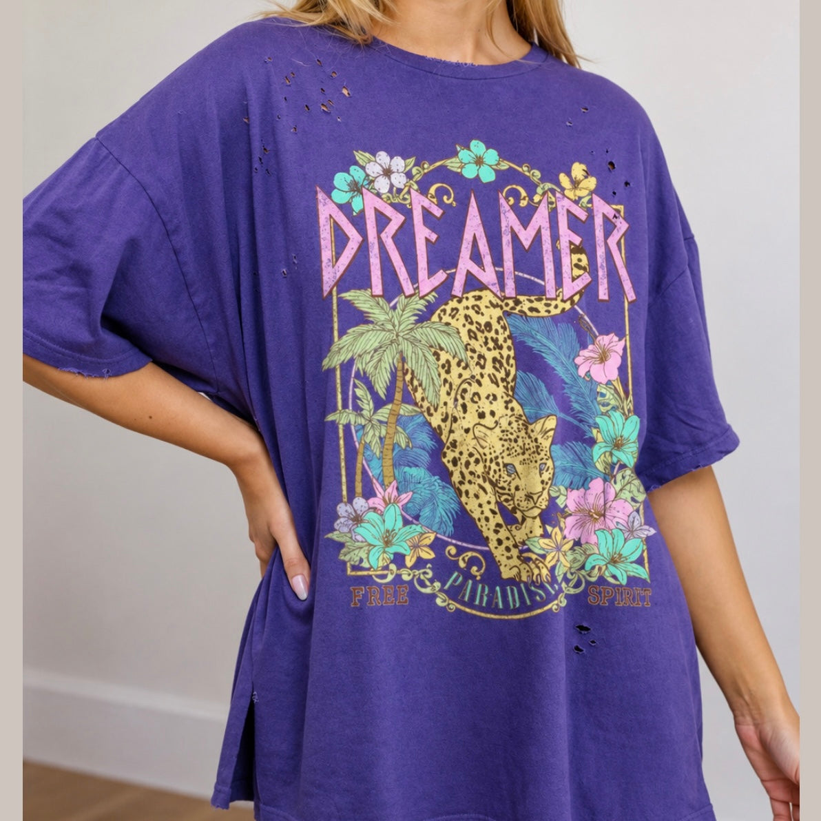 PURPLE DREAMER GRAPHIC OVERSIZED T-SHIRT