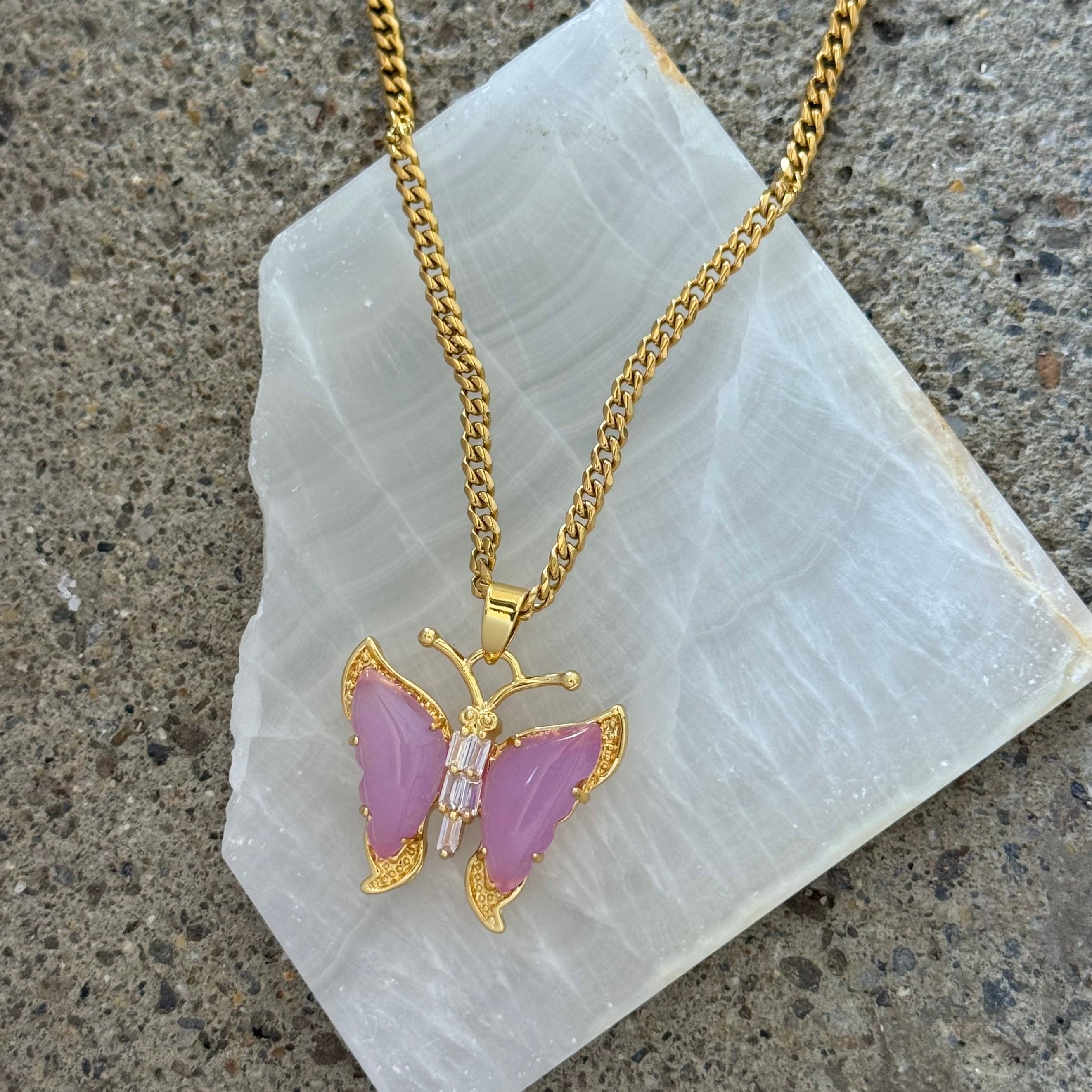 BUTTERFLY FUCHSIA JADE necklace