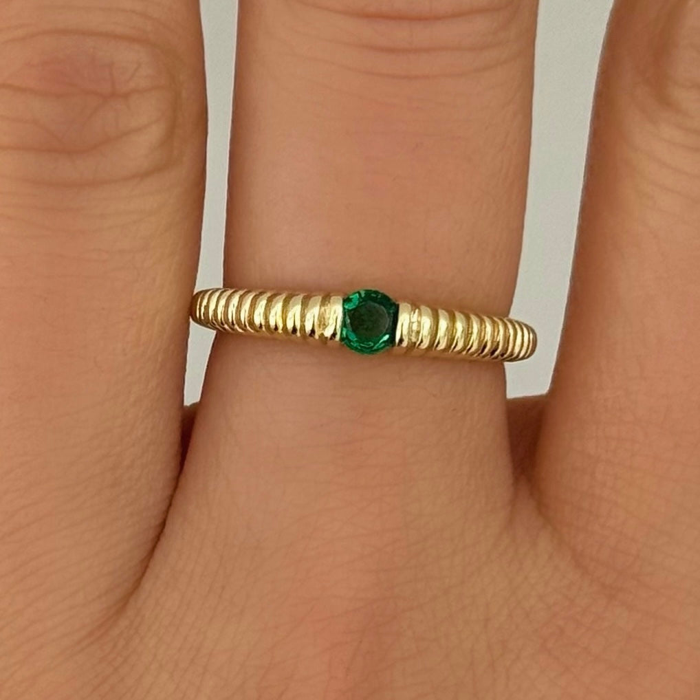 GOLD EMERALD RIDGE DOME ring