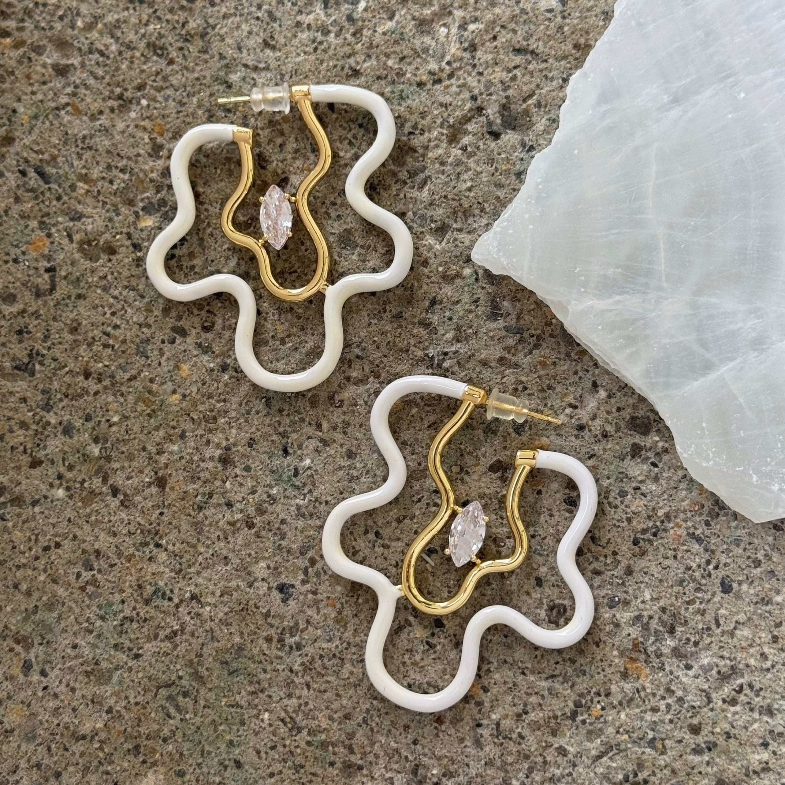 WHITE SQUIGGLE earrings