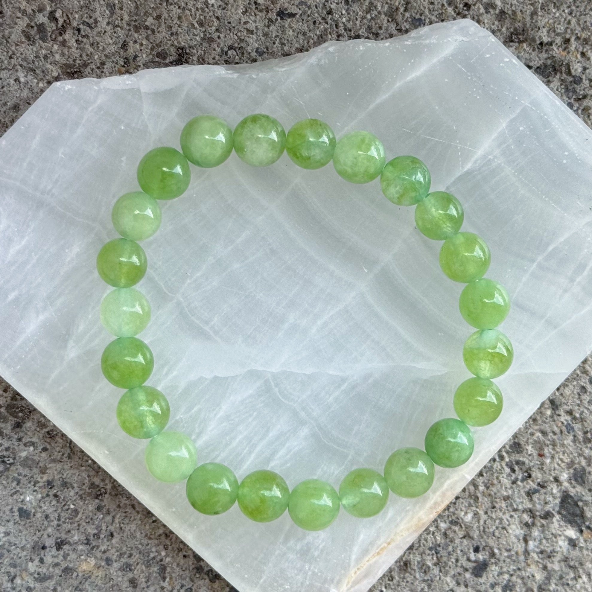 8MM GREEN PERIDOT BEADED bracelet