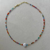 SINGLE SEASHELL MULTICOLOR CRYSTAL necklace