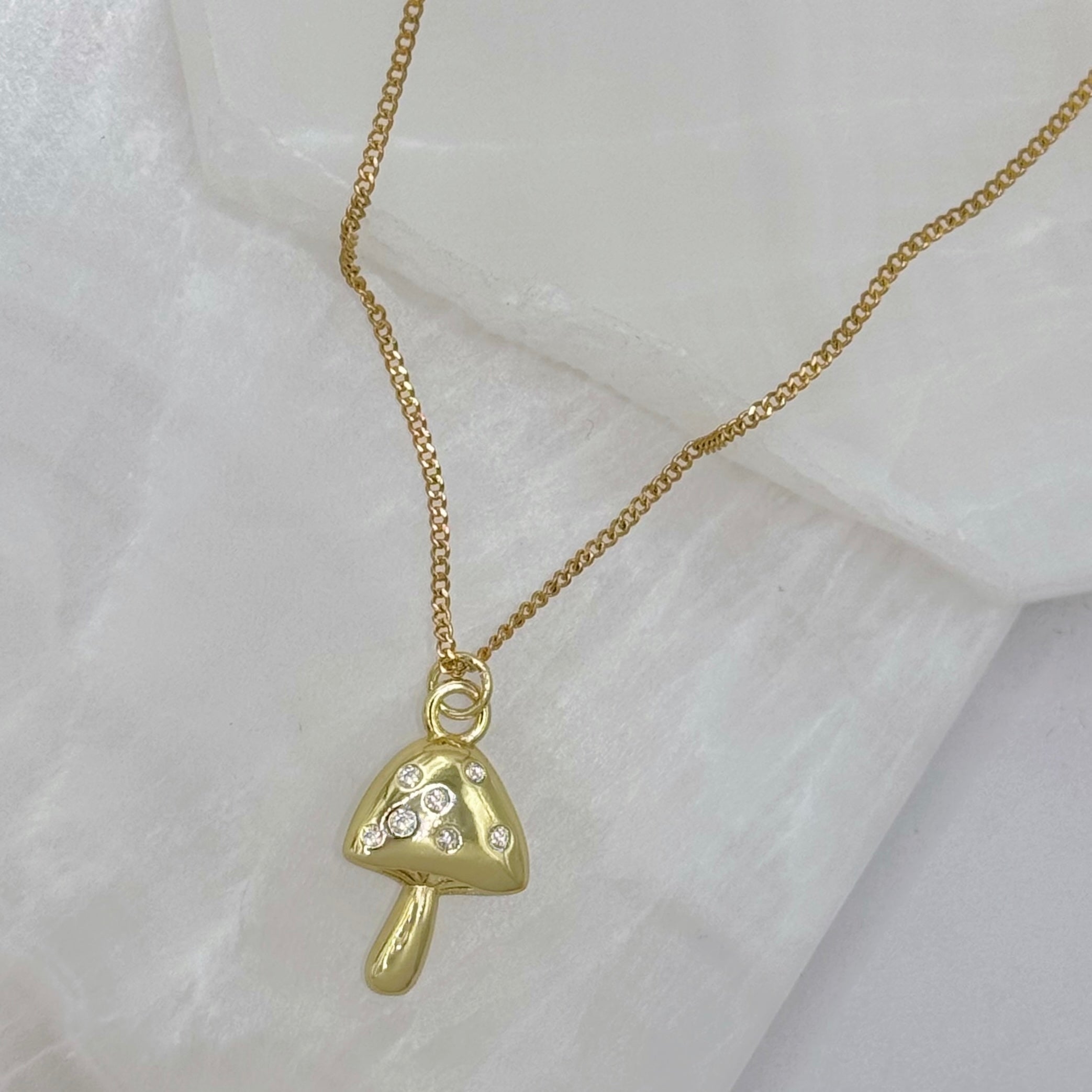 GOLD CRYSTAL MUSHROOM necklace
