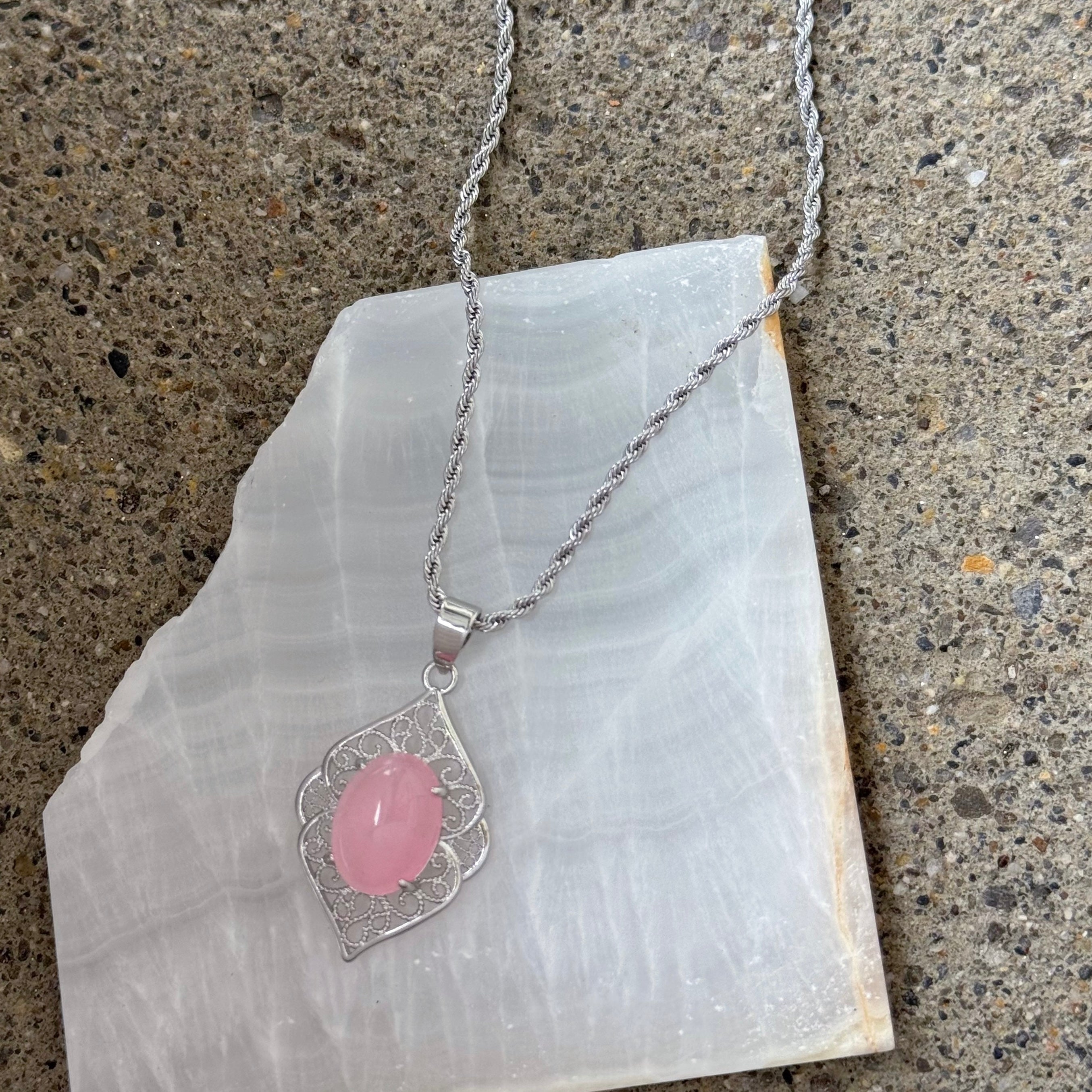 SILVER AMARA OVAL PINK JADE necklace