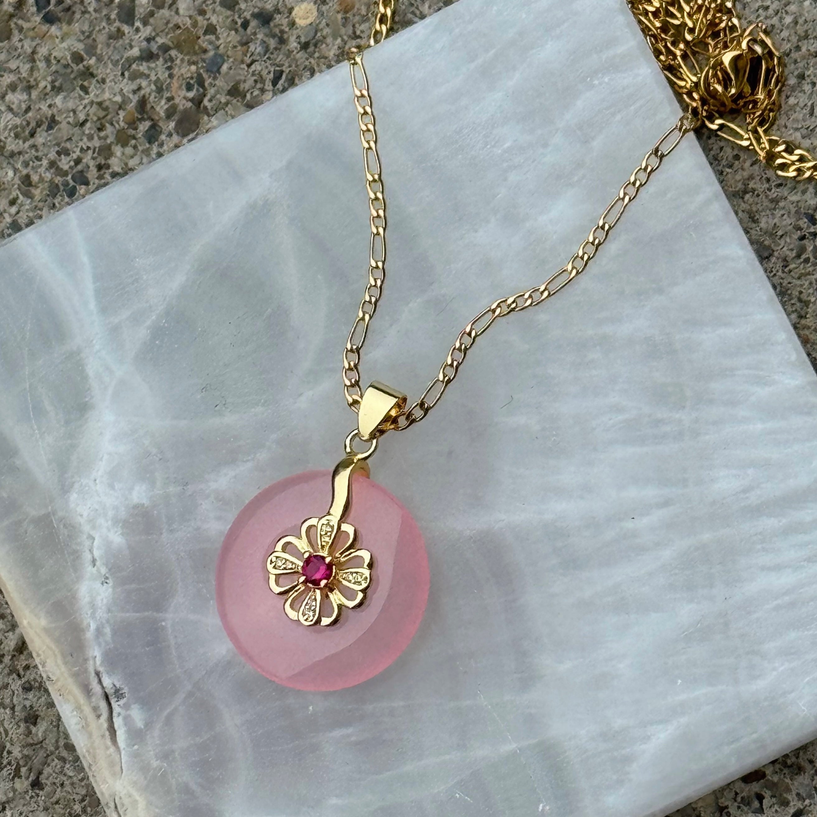 CRYSTAL FLOWER ROUND PINK JADE necklace