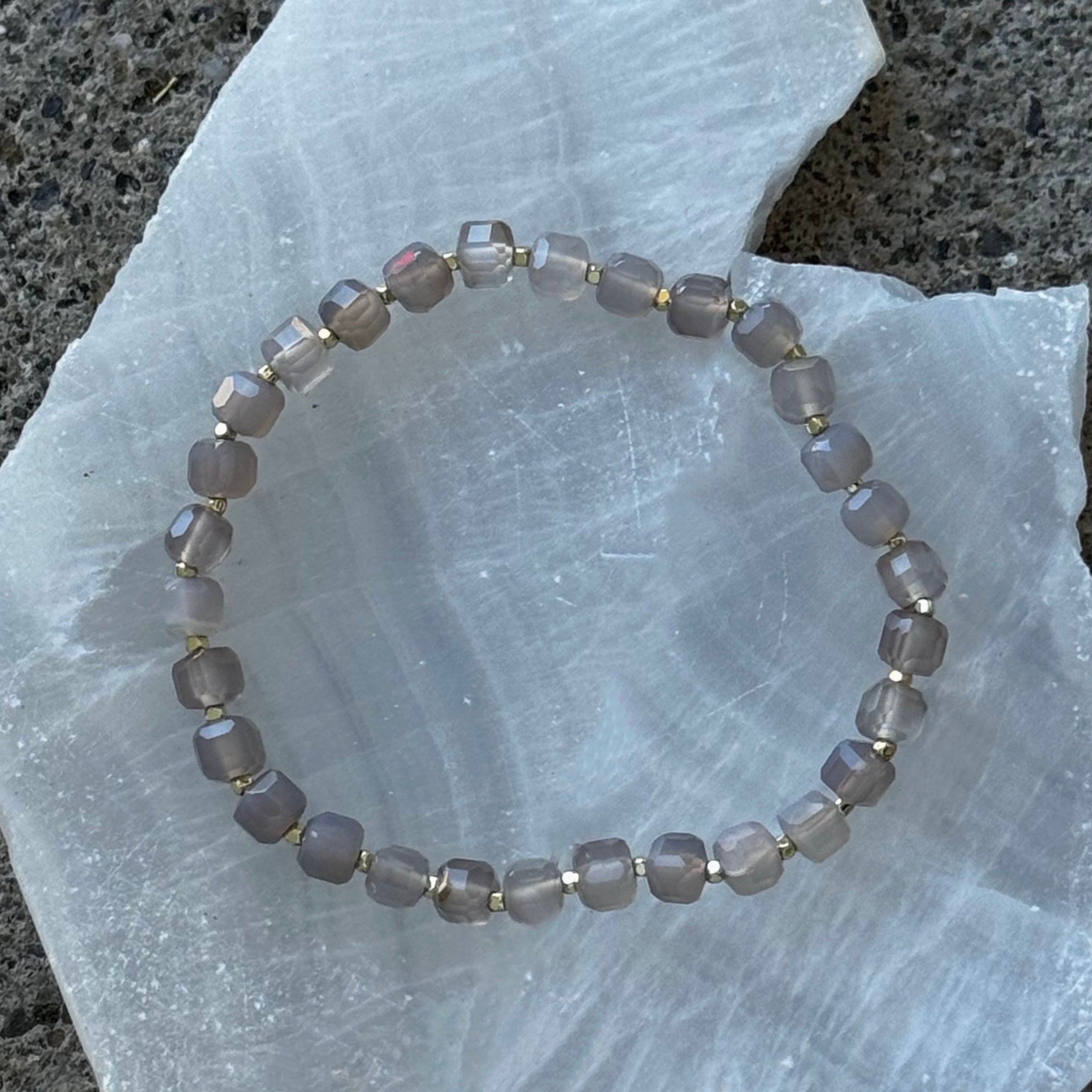 GRAY MOONSTONE SQUARE BEADED bracelet