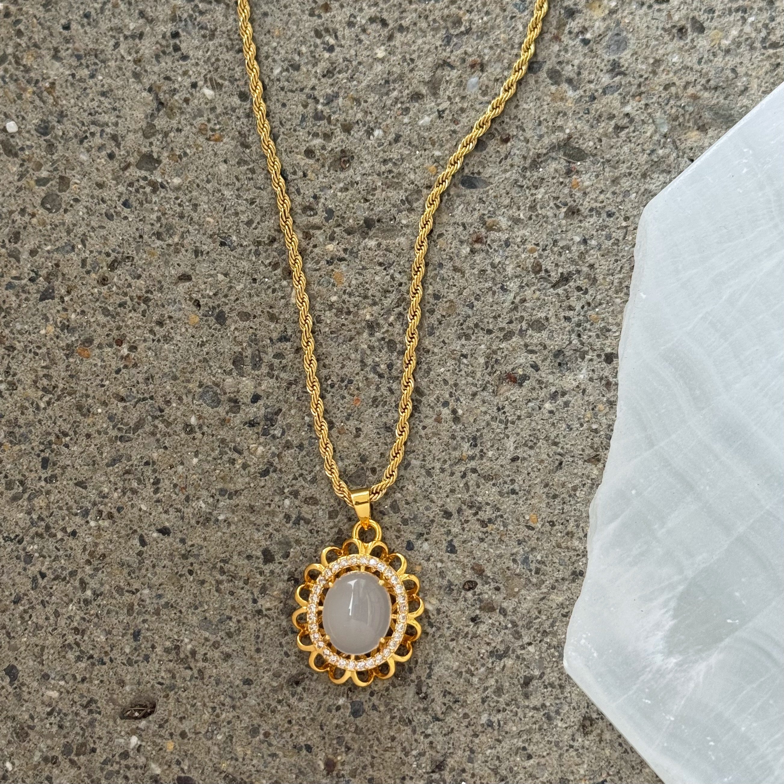 SERENITY OVAL WHITE JADE necklace