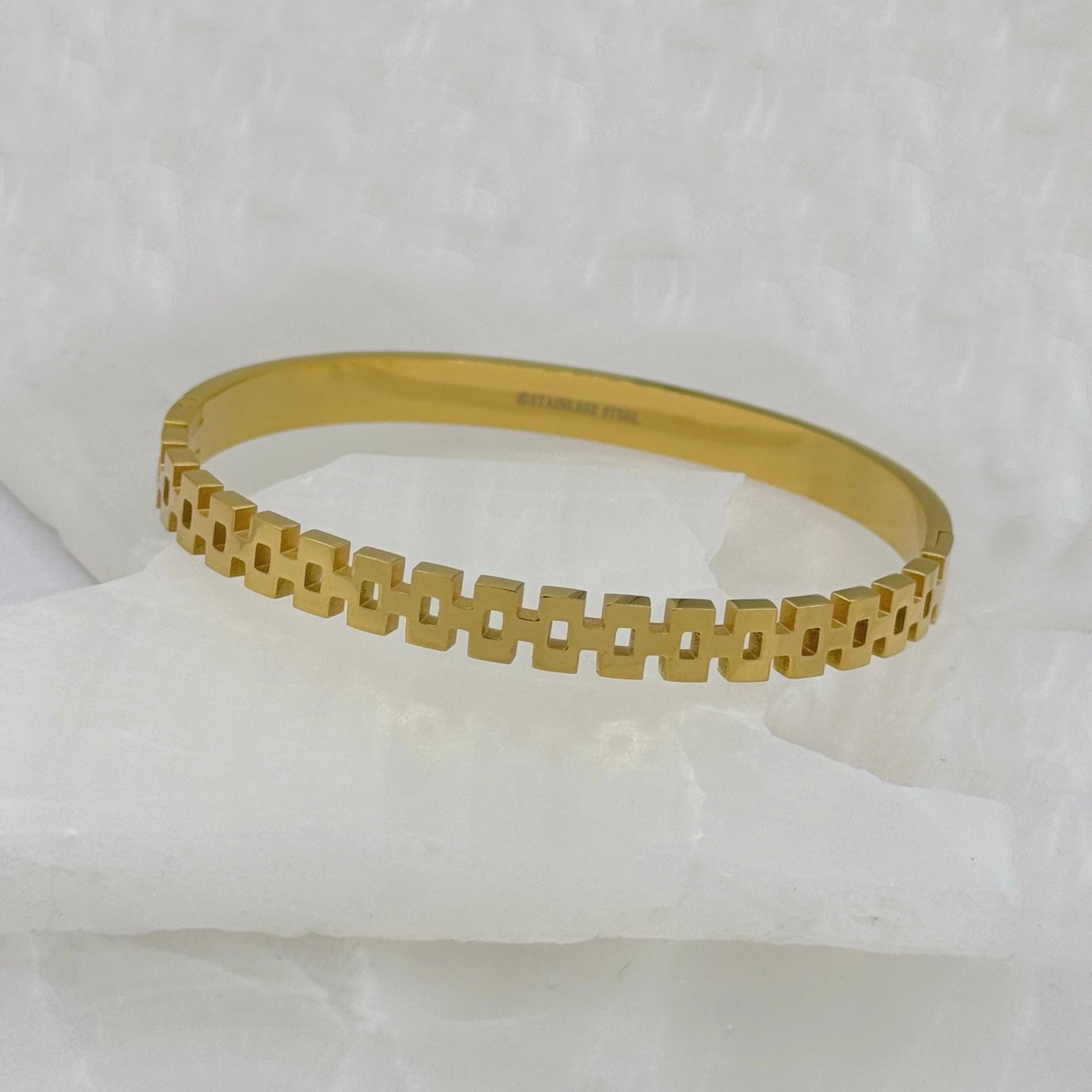 GOLD SQUARE bangle