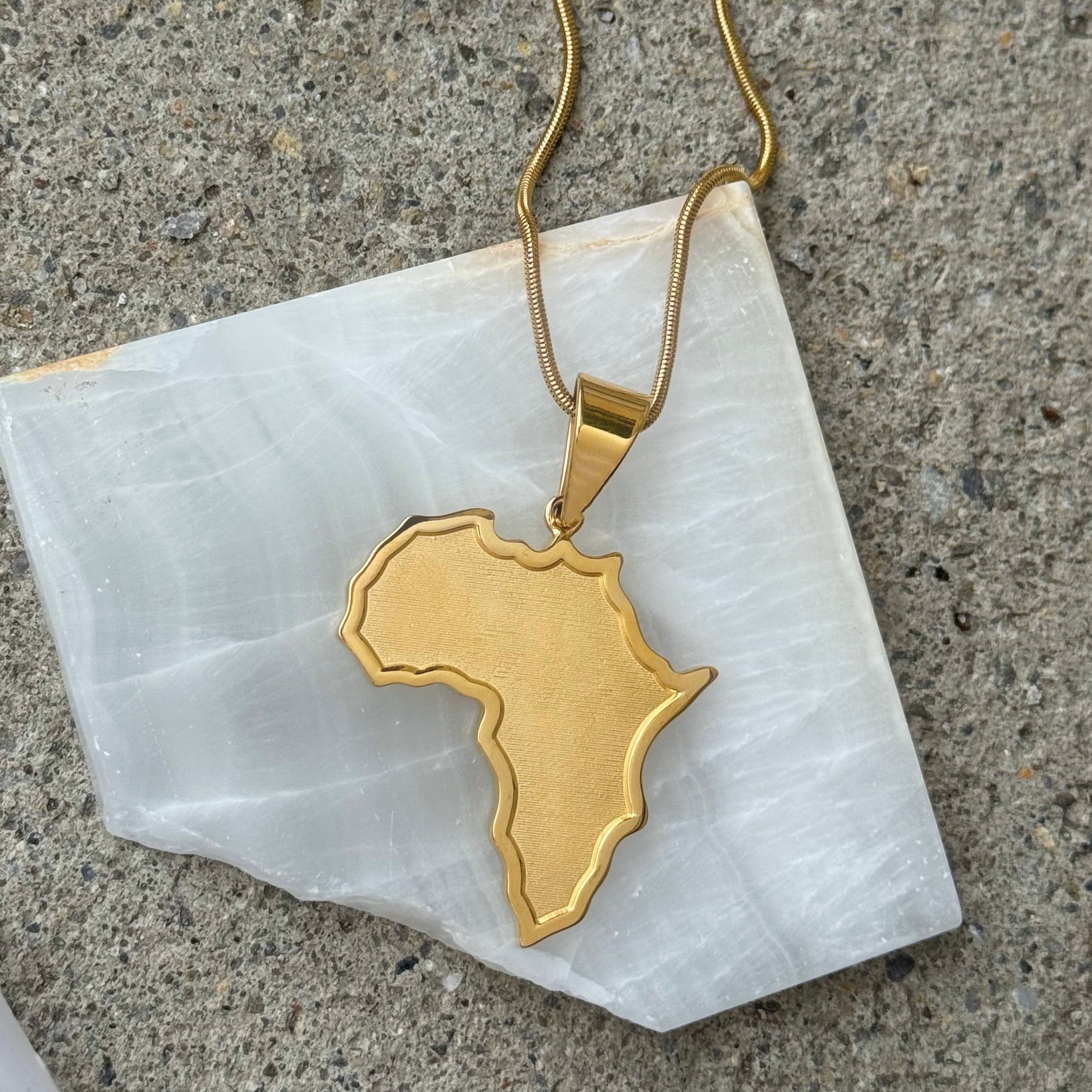 GOLD LARGE AFRICA necklace