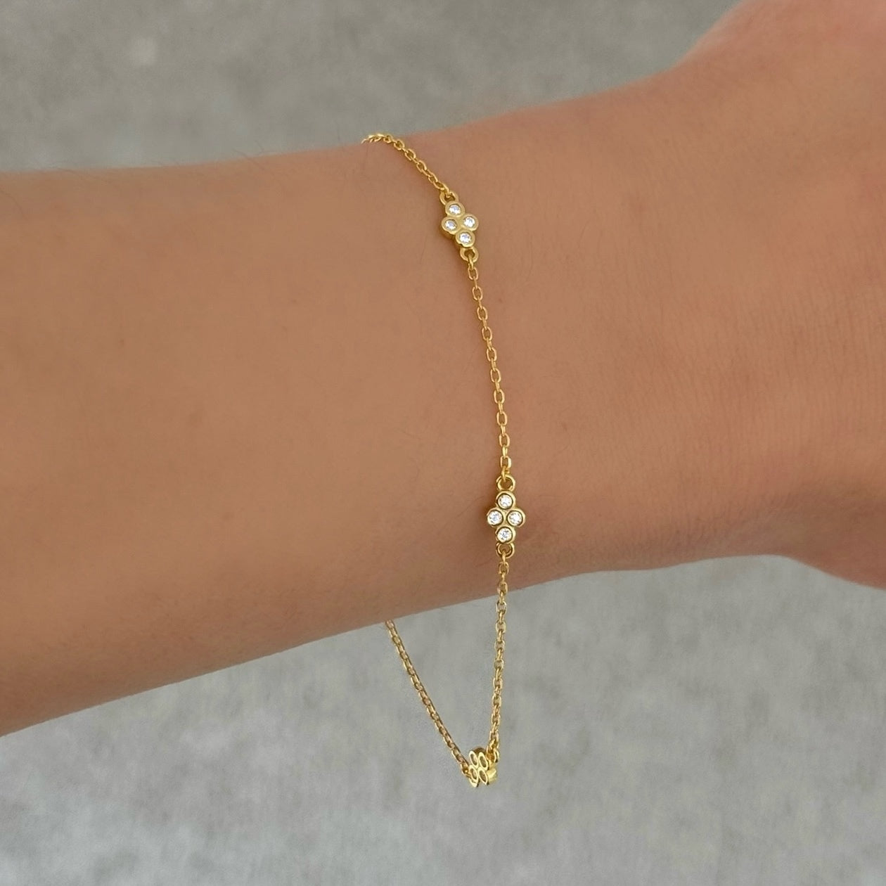 GOLD TRI CRYSTAL BEZEL DAINTY bracelet