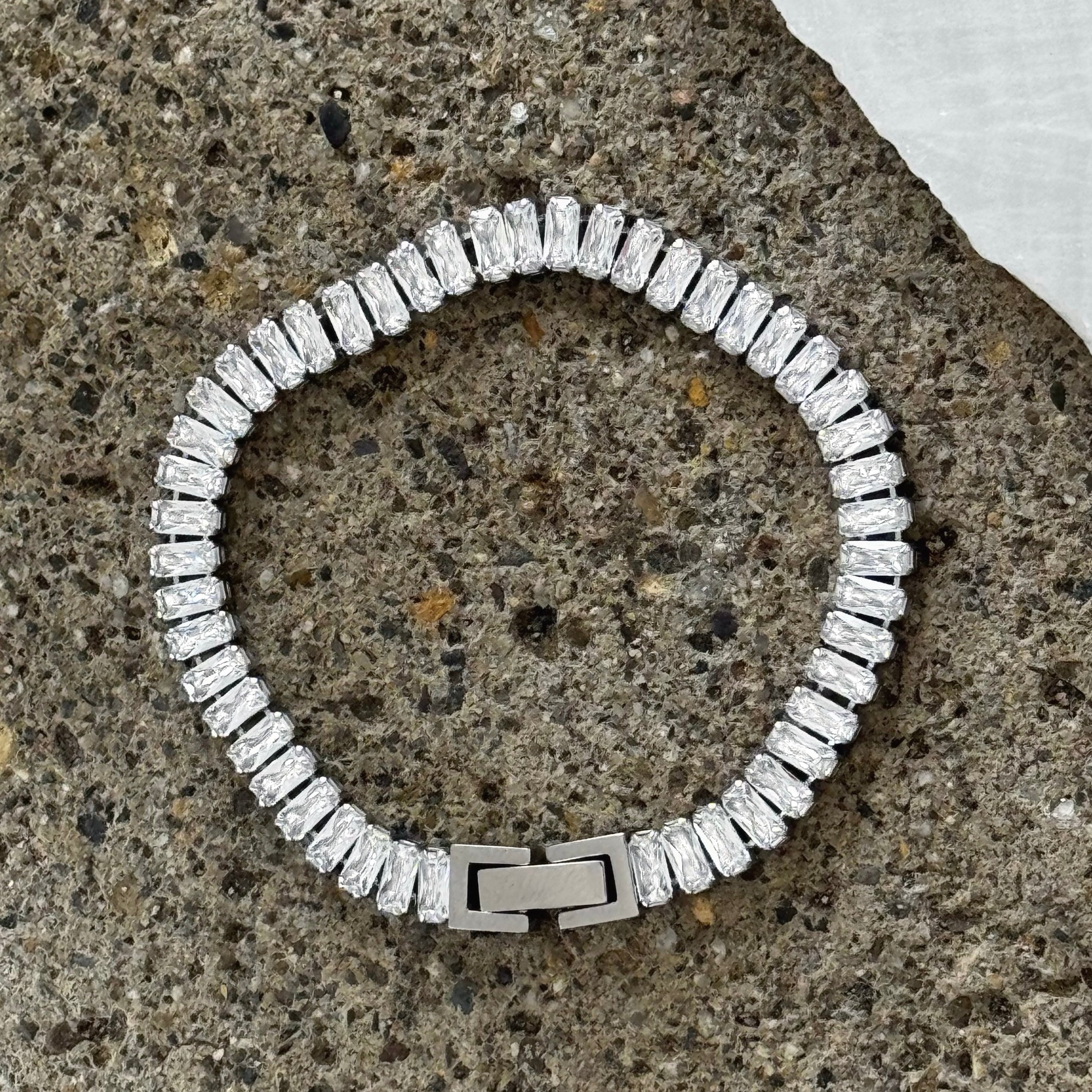 SILVER BAGUETTE CRYSTAL STEEL bracelet