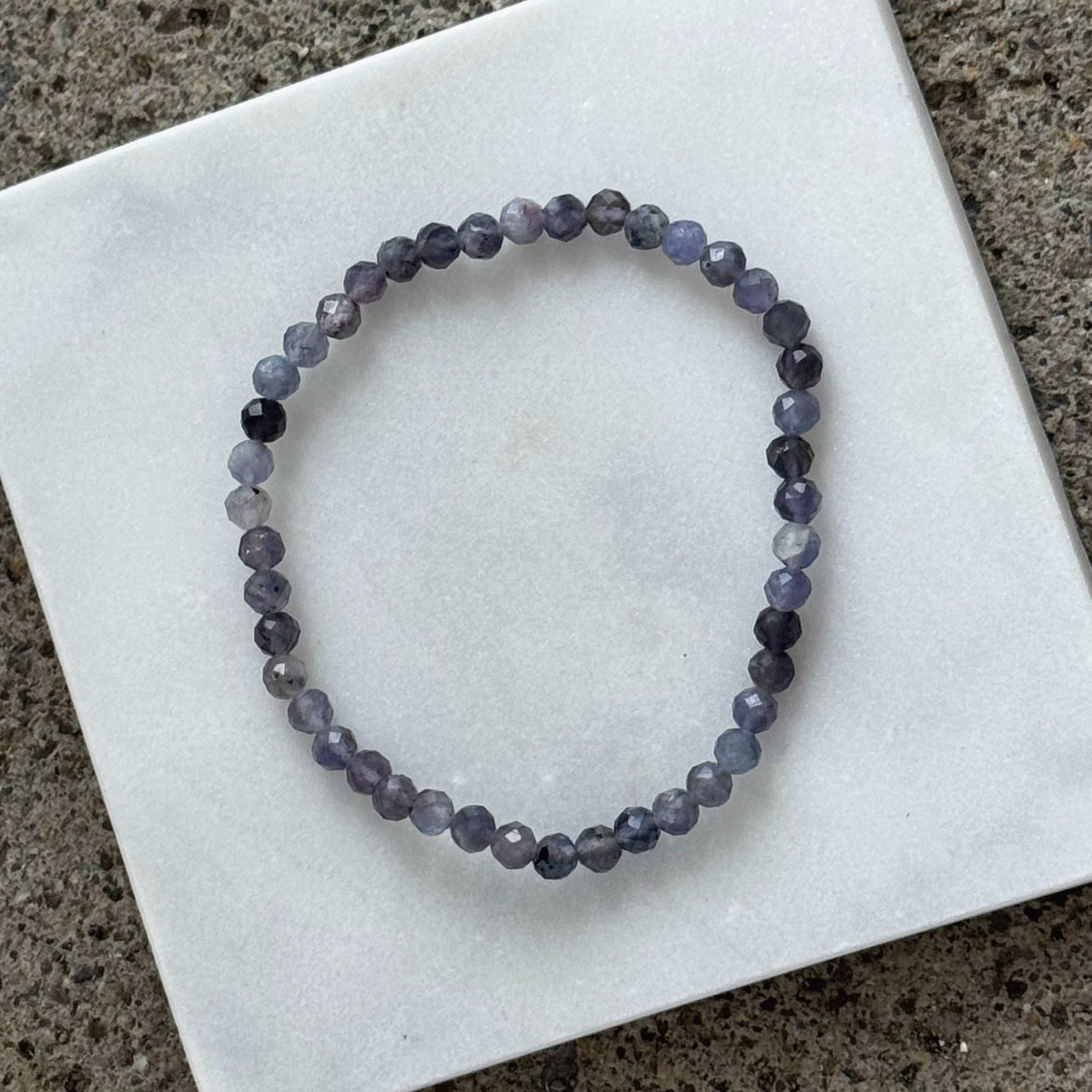 DIAMOND CUT LABRADORITE BEADED bracelet