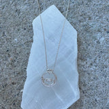 SILVER MOM CIRCLE HEART necklace
