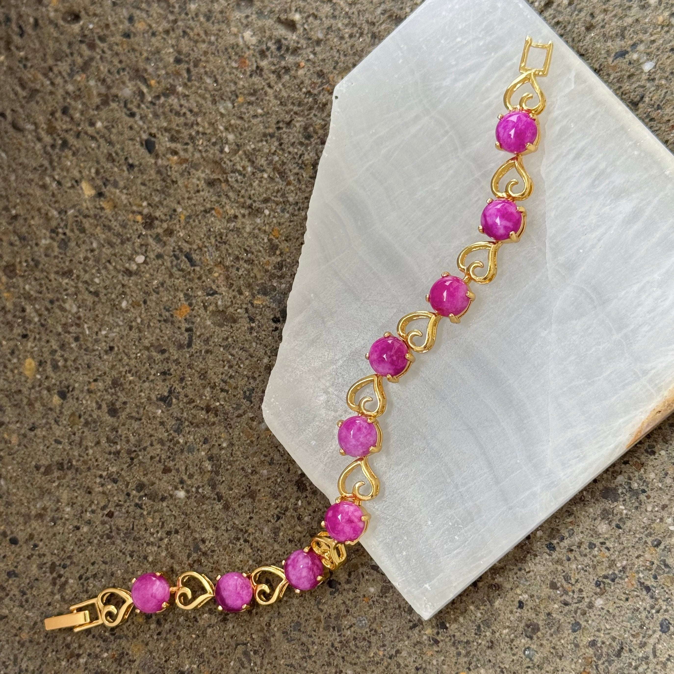 HEART ROUND FUCHSIA JADE braceet