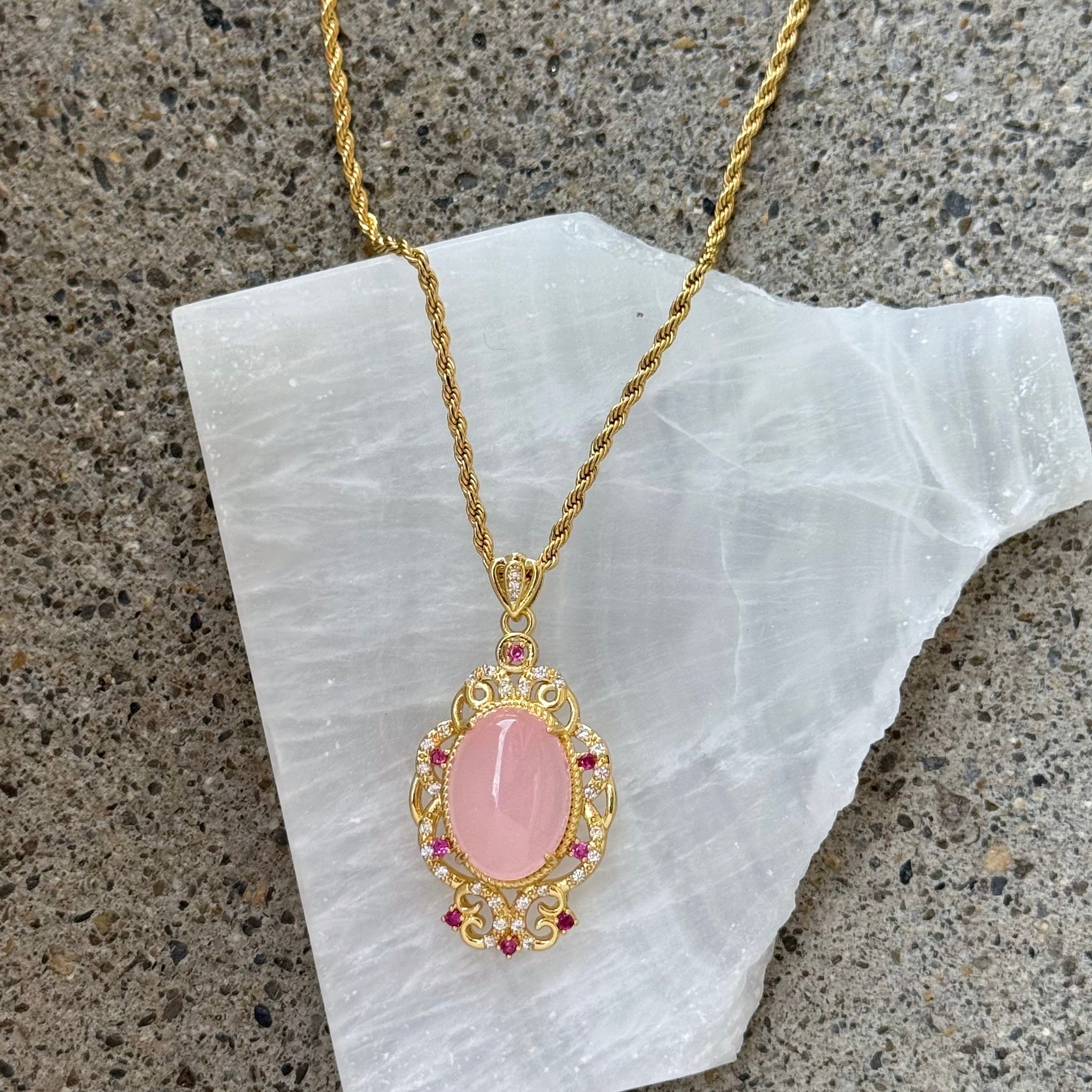 ENCHANTED OVAL PINK JADE necklace