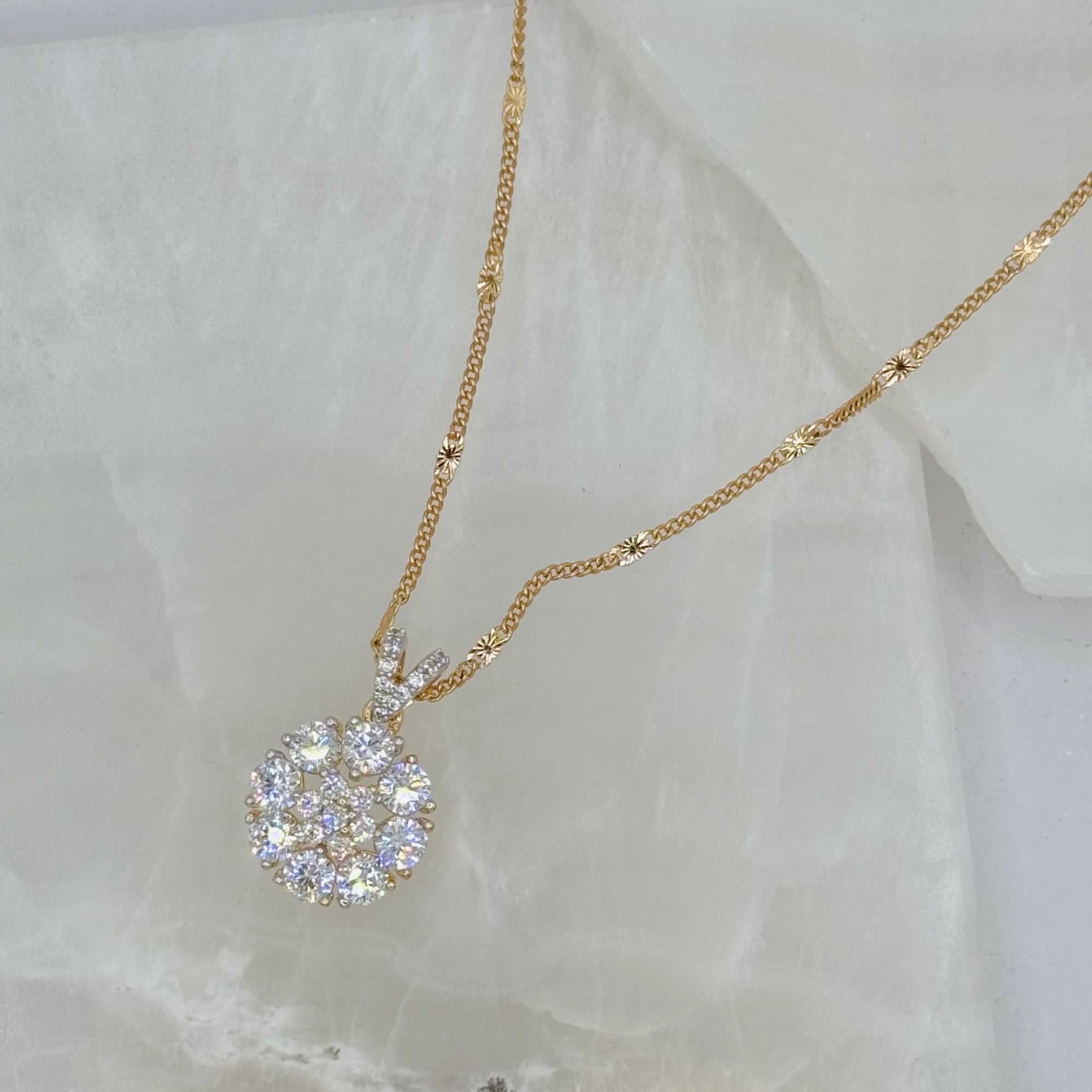 CRYSTAL FLOWER necklace