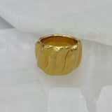 GOLD STEEL VINTAGE PUFFY ring