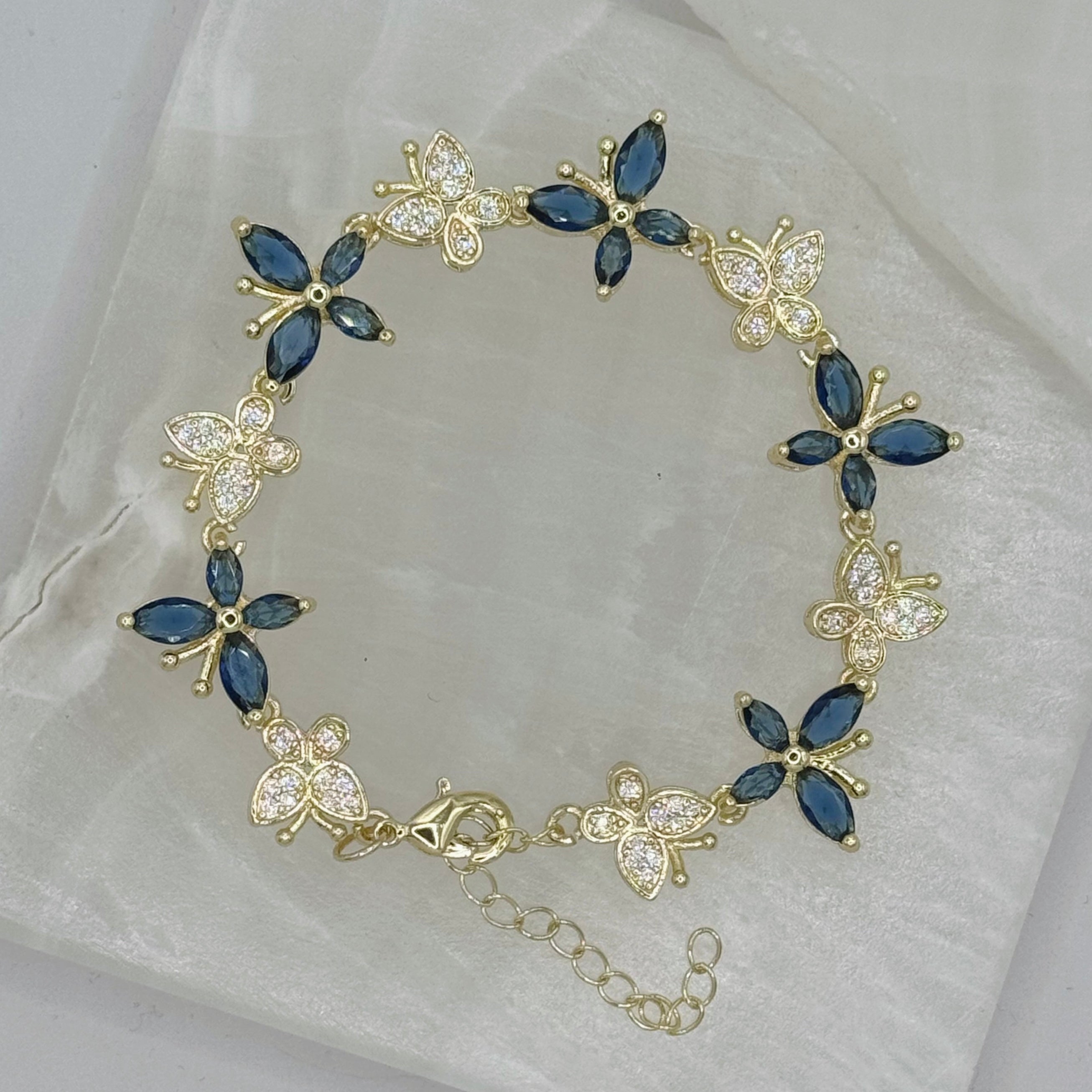GOLDEN BLUE BUTTERFLY bracelet