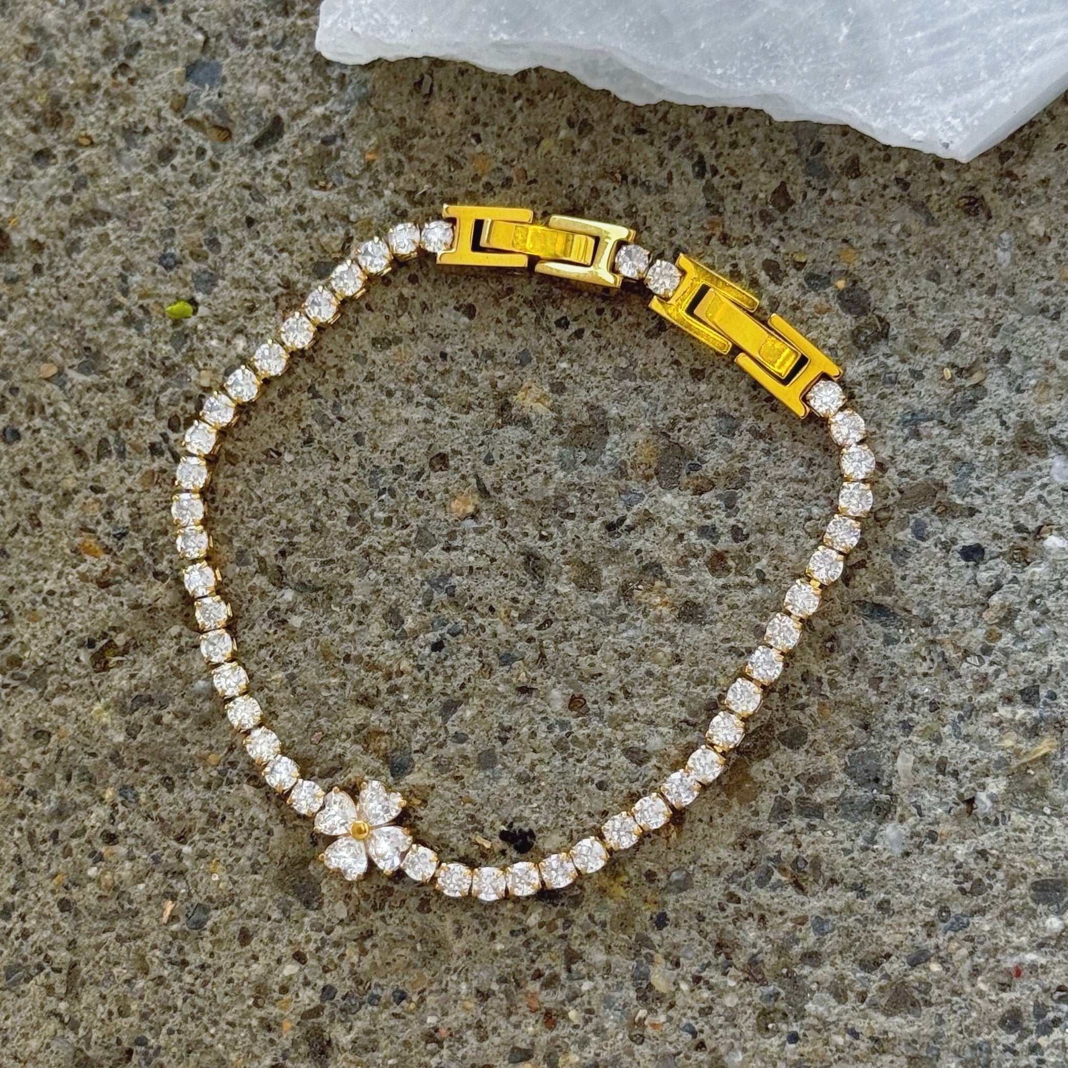 GOLD FLORA CRYSTAL STEEL bracelet