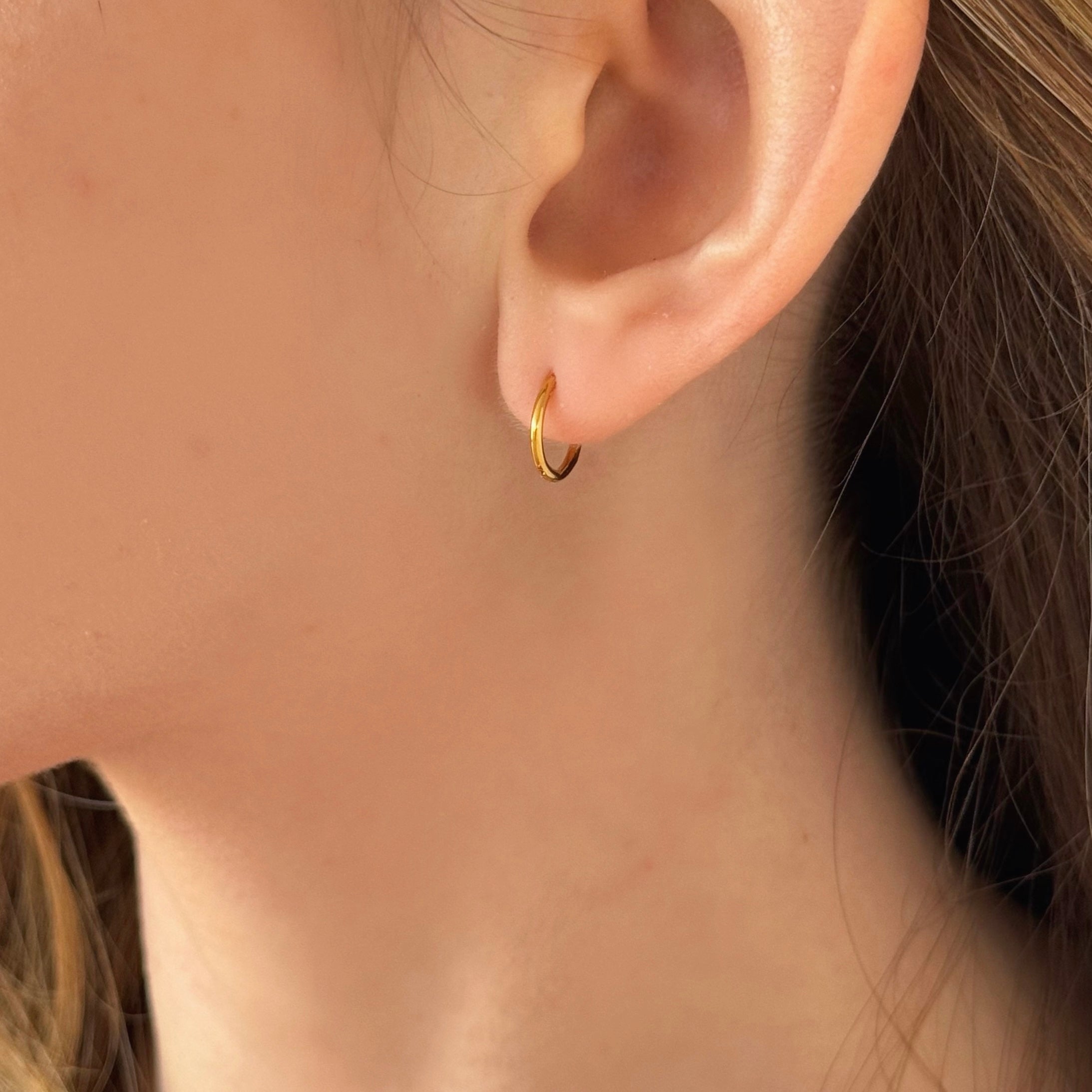 8MM GOLD THIN MINI HOOP earrings