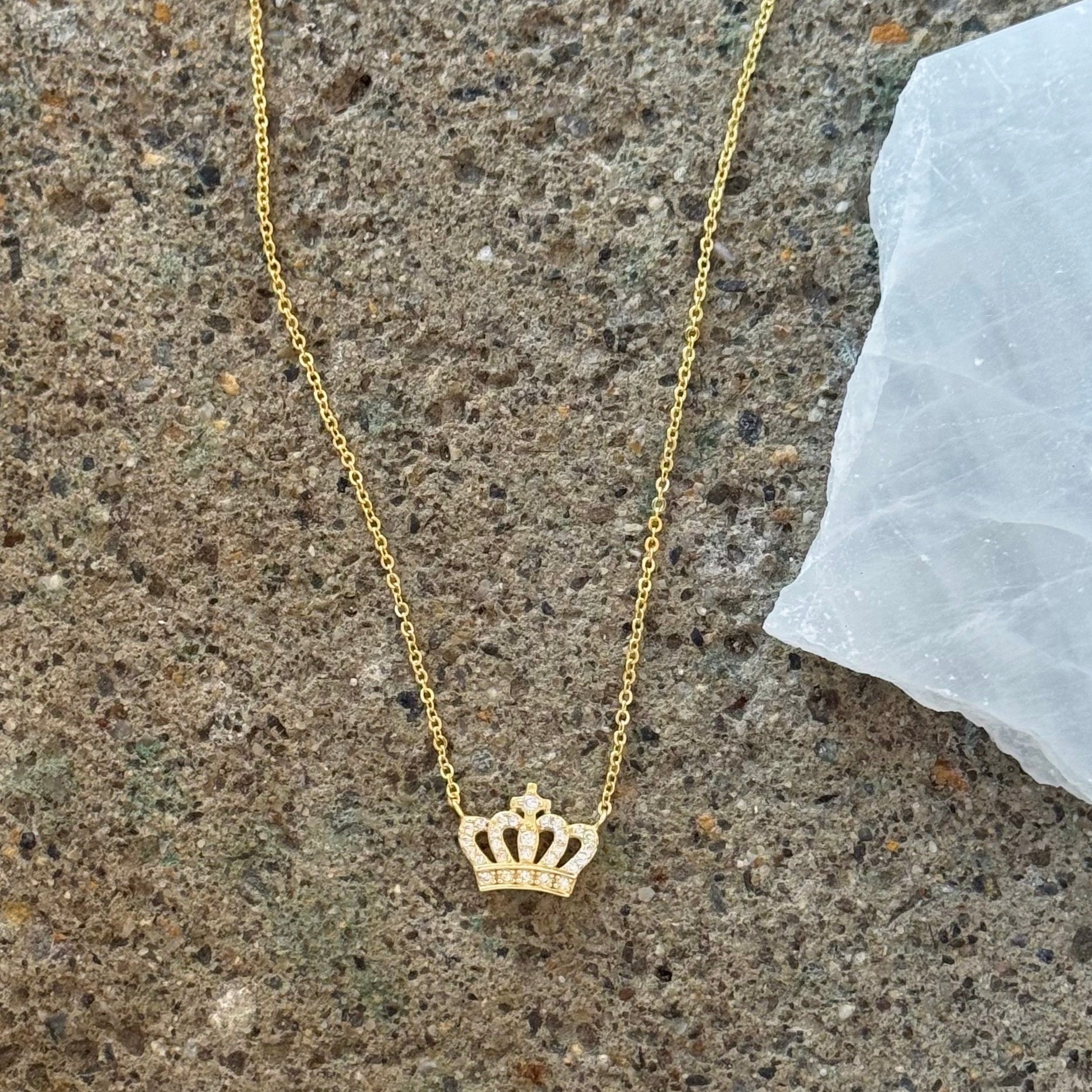 GOLD CRYSTAL CROWN MINI necklace