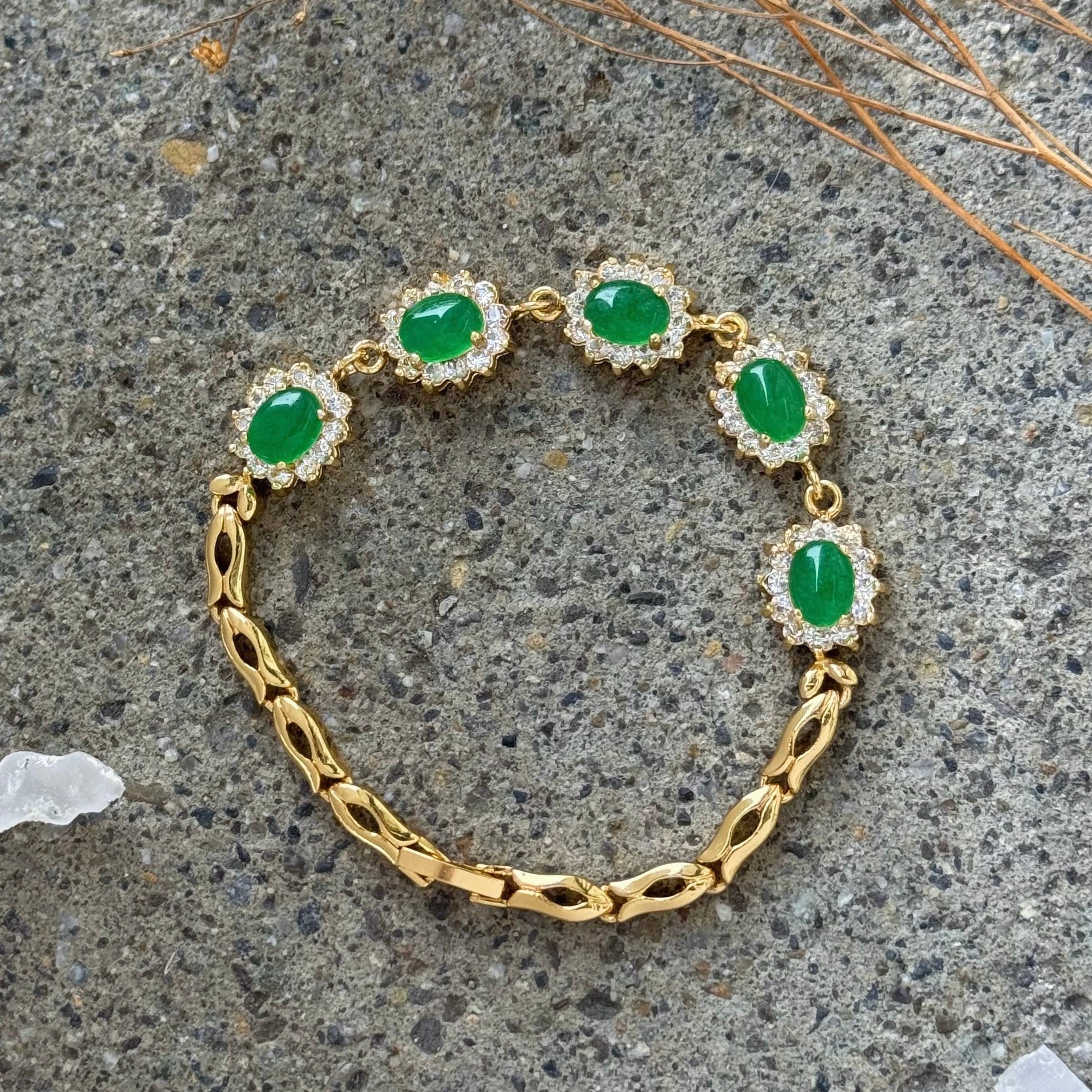 CRYSTAL OVAL GREEN JADE bracelet