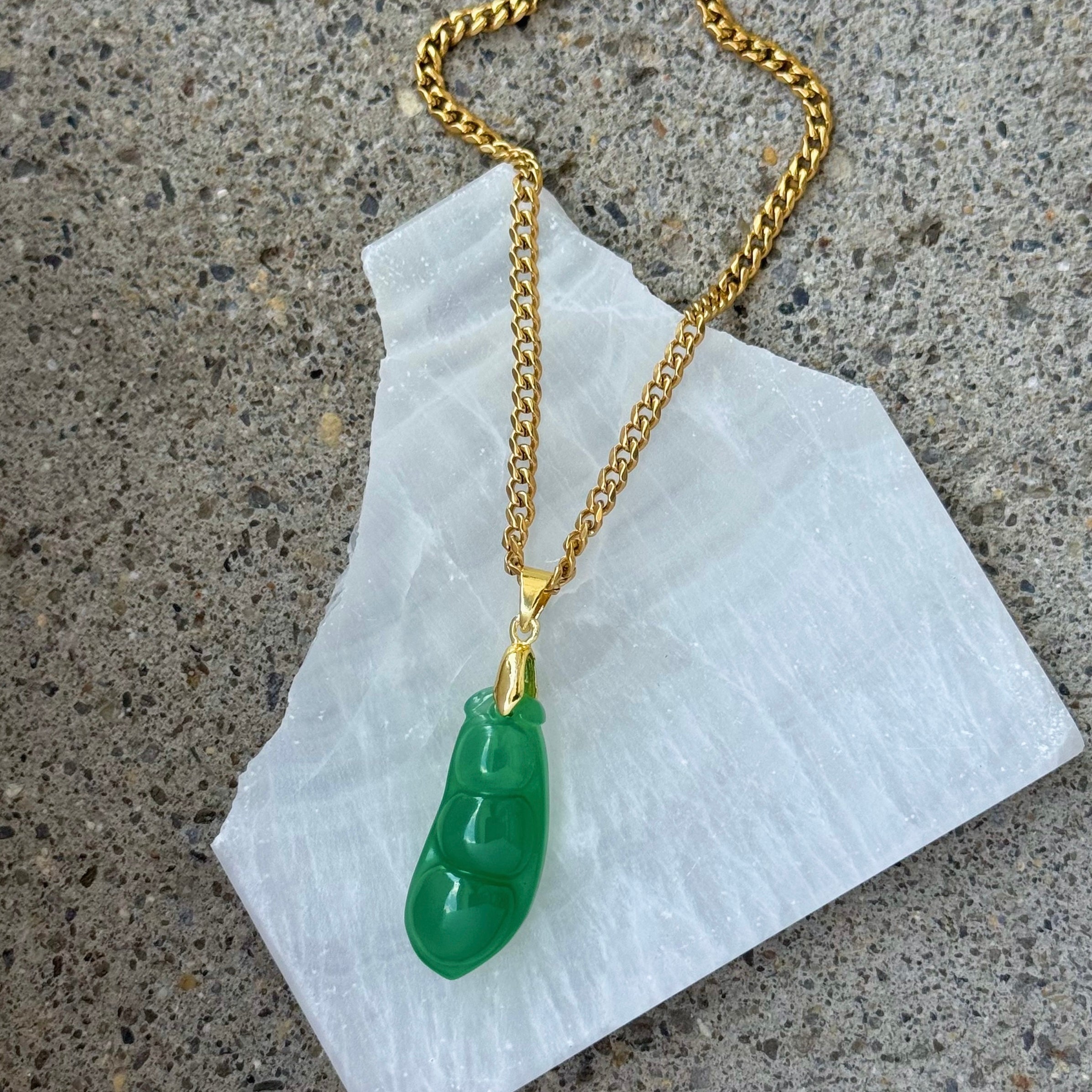 LUCKY PEAS GREEN JADE MINI necklace