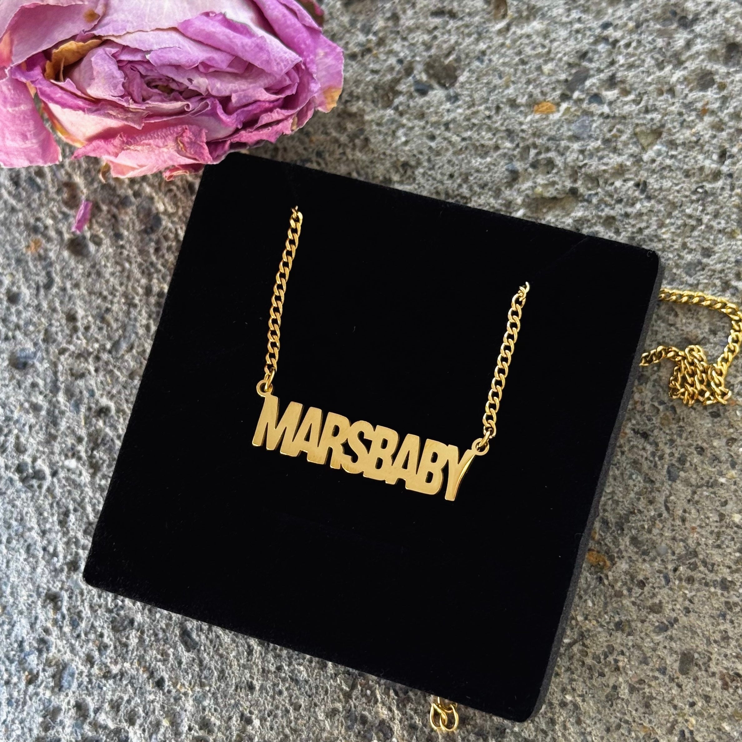 CUSTOM BOLD NAMEPLATE necklace