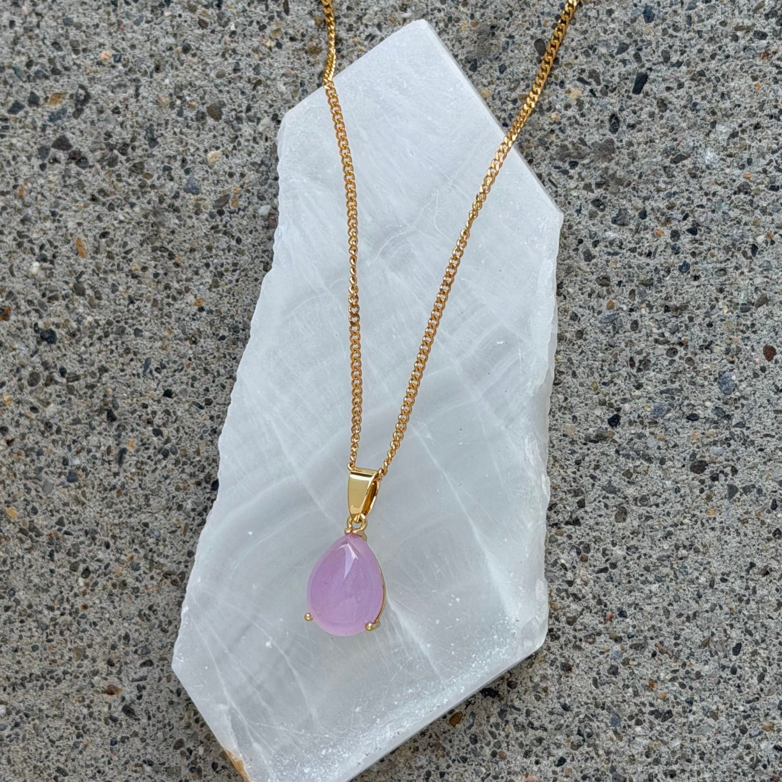 GOLD TEARDROP LAVENDER JADE MINI necklace