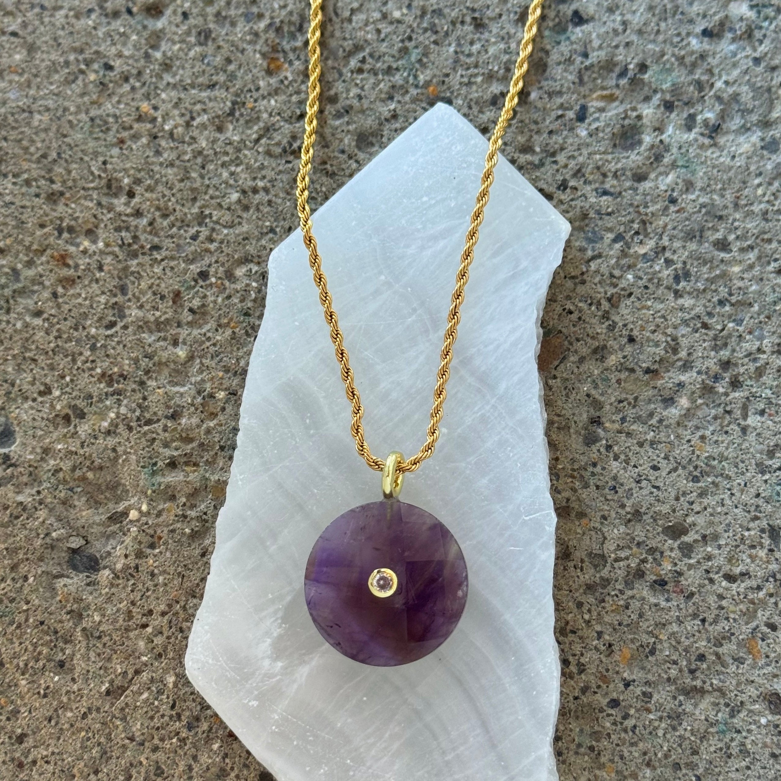 ROUND AMETHYST necklace
