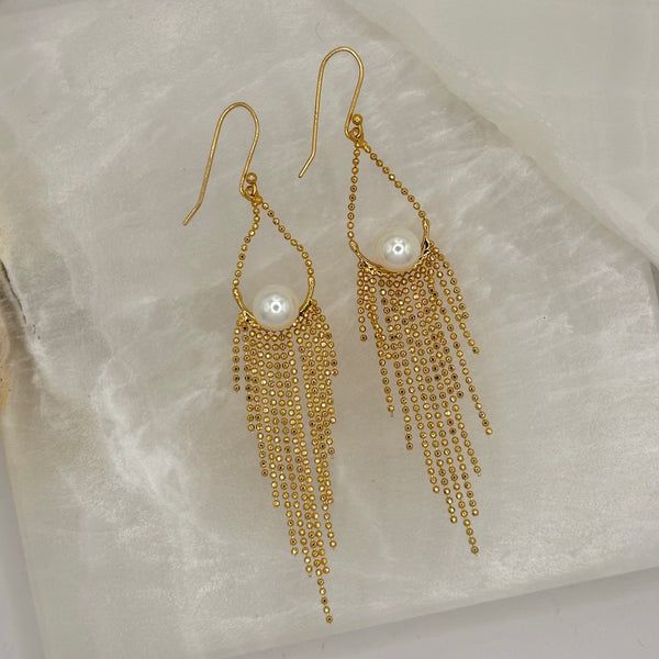 GOLDEN PEARL DANGLE earrings