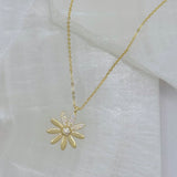 GOLD CRYSTAL DAISY FLOWER necklace