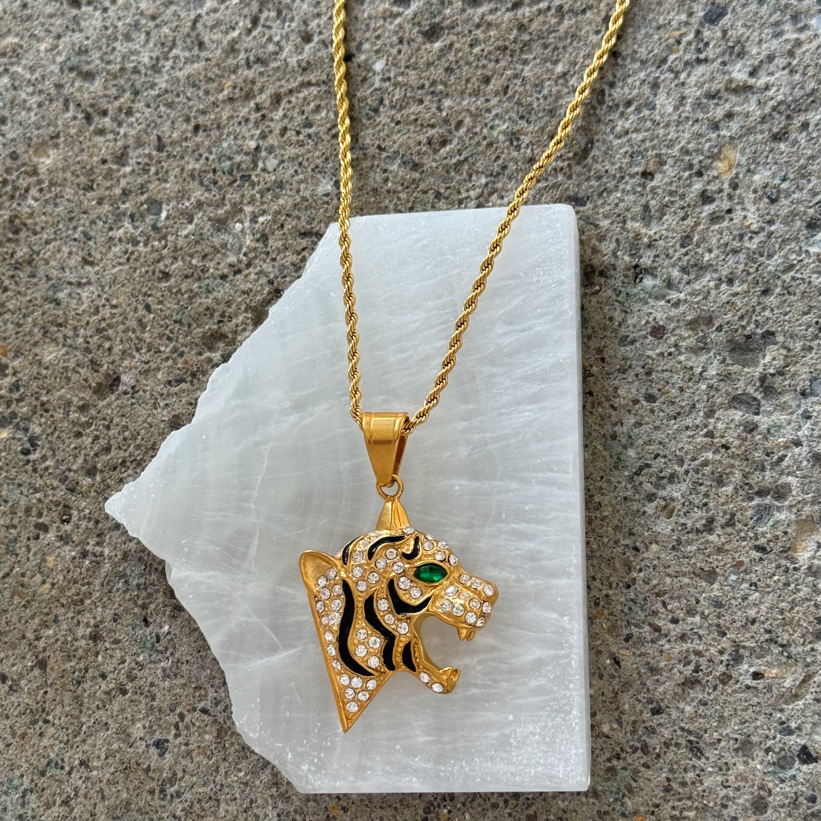 CRYSTAL TIGER HEAD III necklace