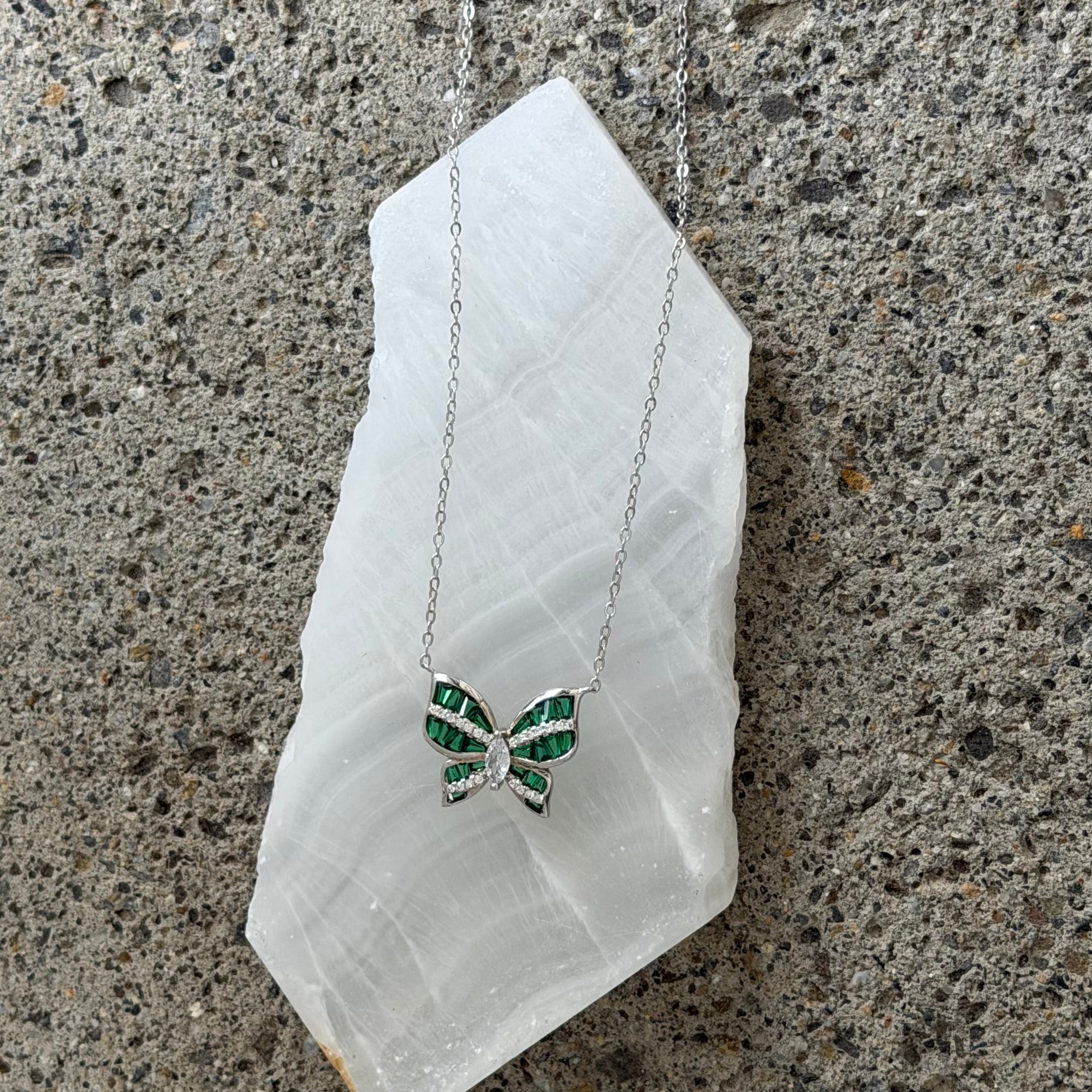 SILVER EMERALD BUTTERFLY necklace