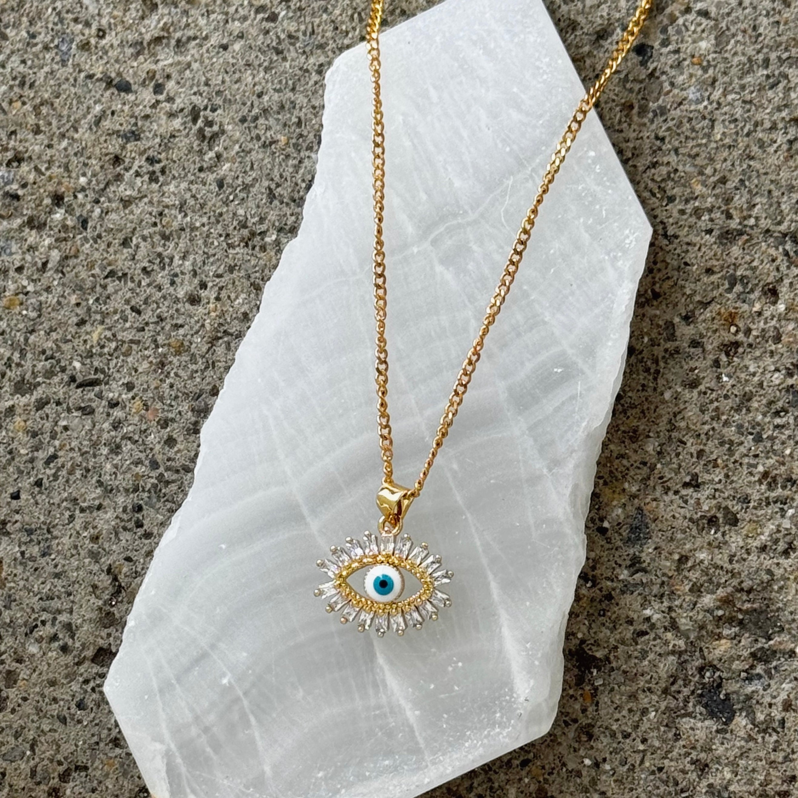 CRYSTAL WHITE EYE necklace