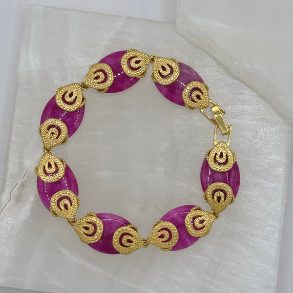GOLDEN OVAL FUCHSIA JADE bracelet