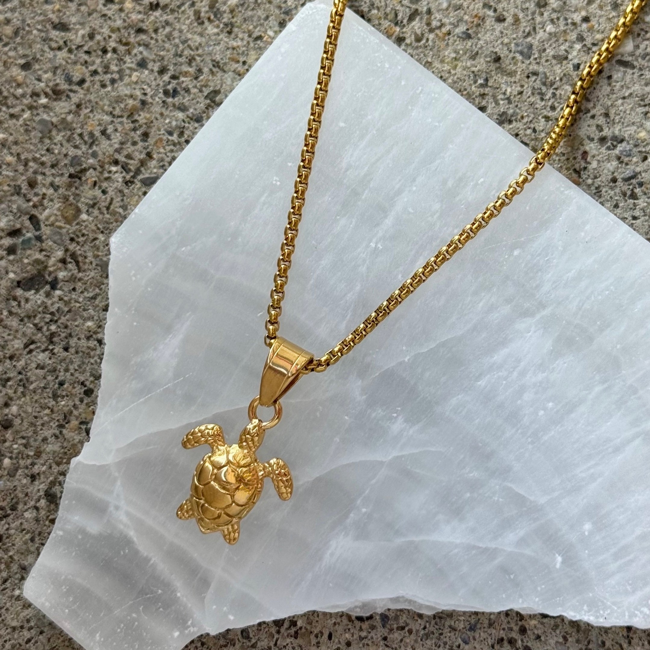 GOLD TURTLE necklace