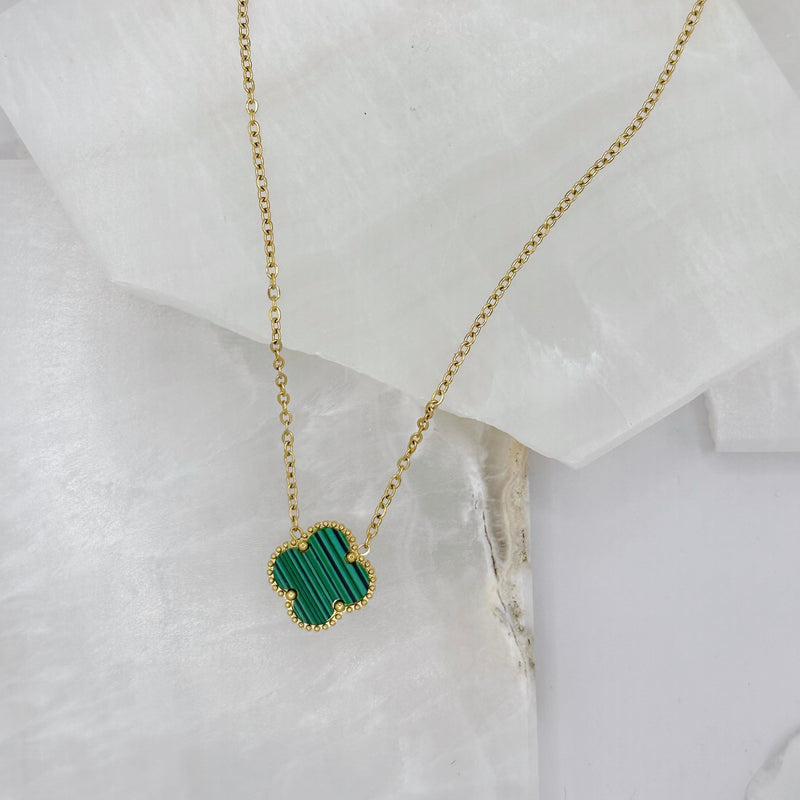 MALACHITE CLOVER GOLD STEEL necklace