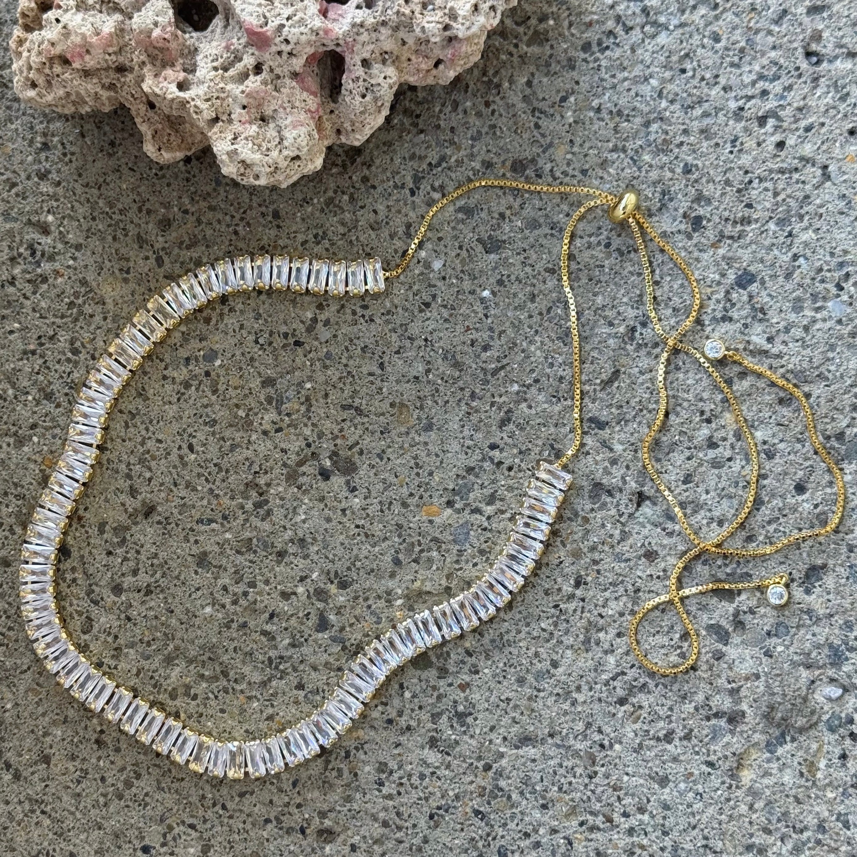 GOLD CRYSTAL BAGUETTE CHOKER necklace